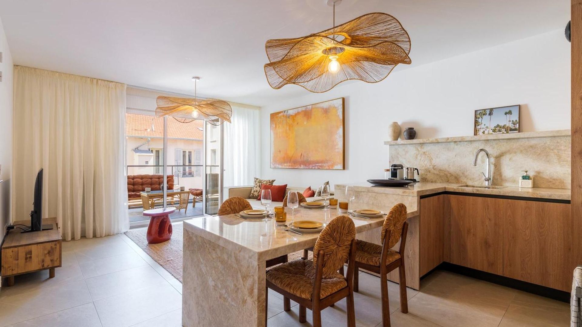 Spacious With Terrace And Parking Apartment Nice