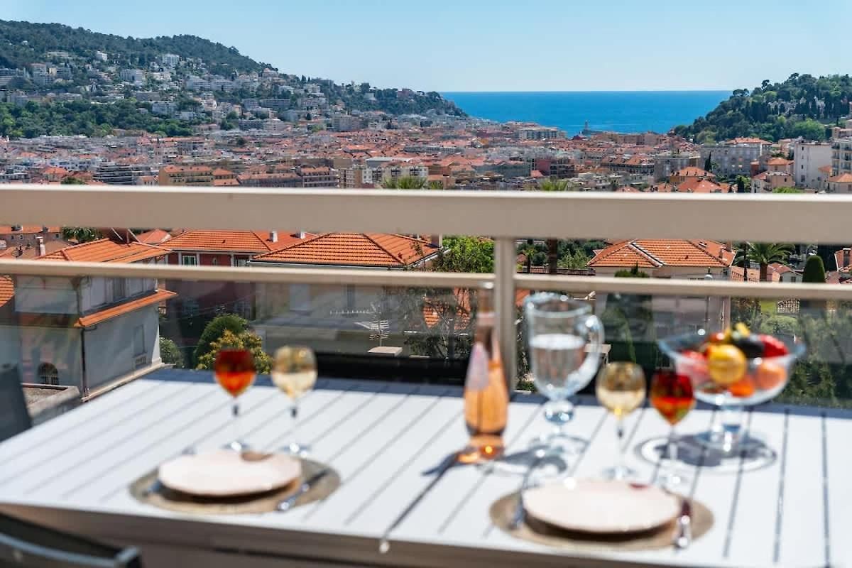 Superbe 2p Terrasse Vue Quartier Cimiez * Nice