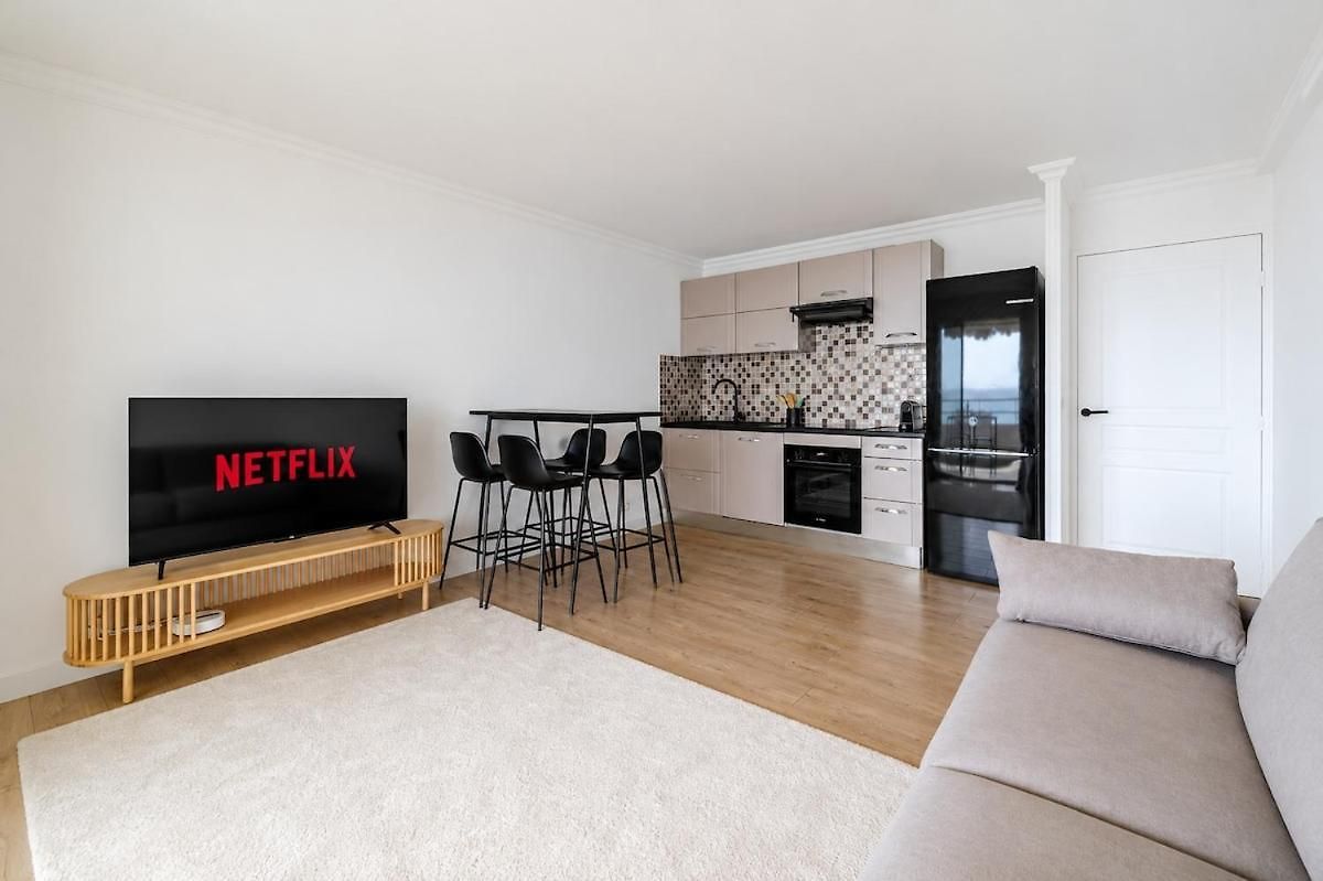 Exceptional 2 Bedroom With Ac Wifi, Sea Vies And Parking In * Nice