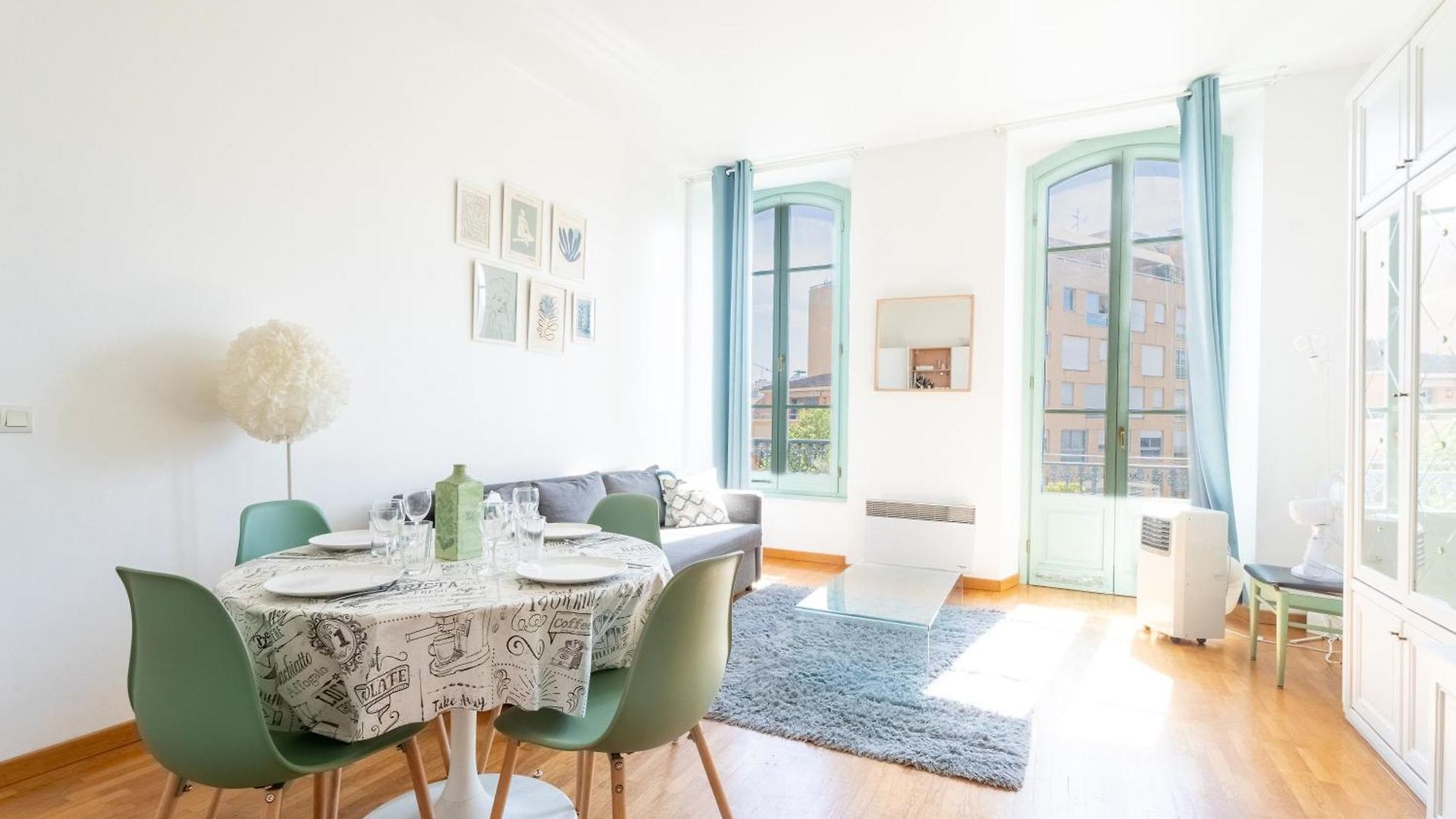 Apartment Collection *