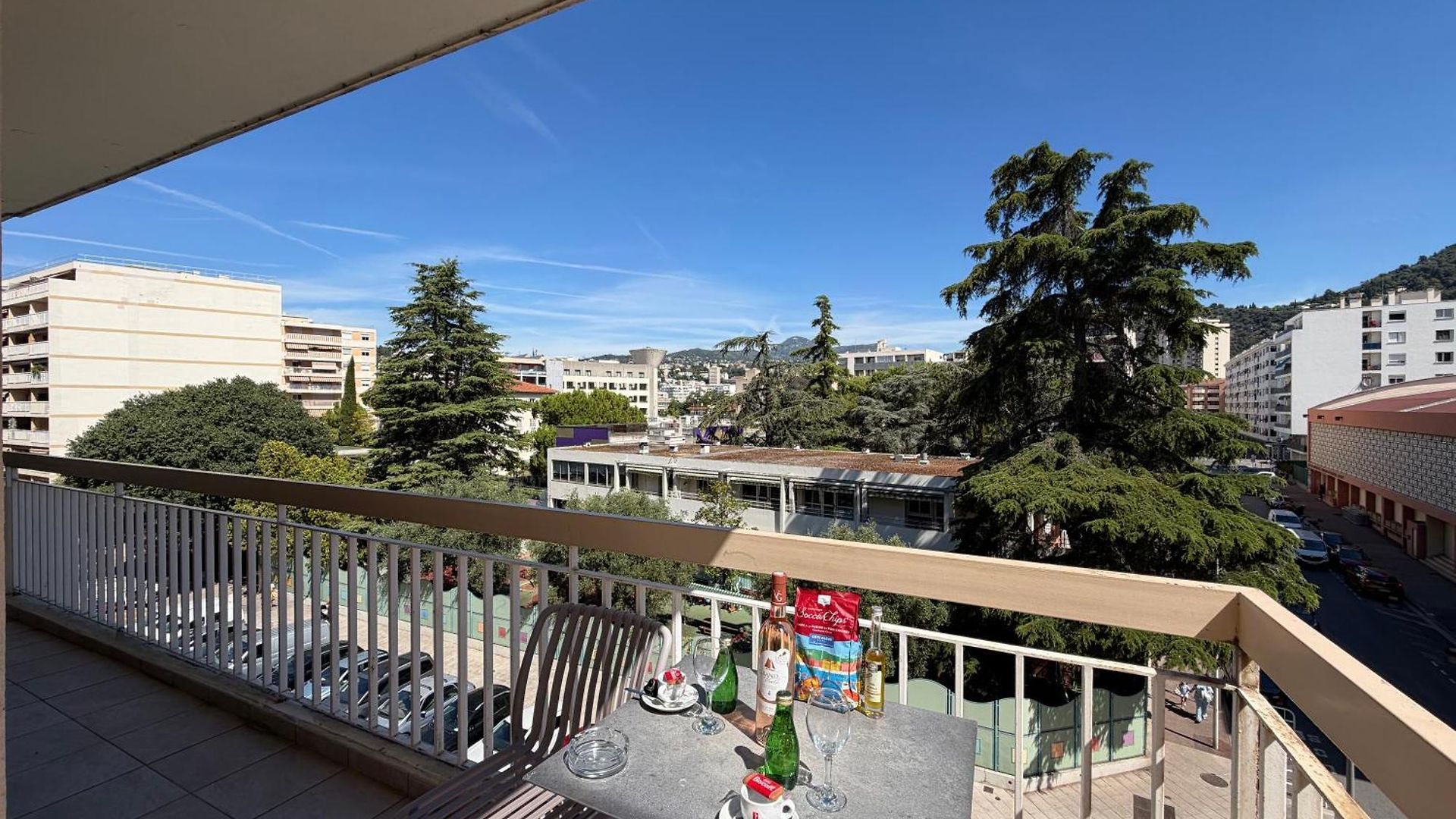 Familial T3 Terrasse, Clim & Parking Gratuit Nice