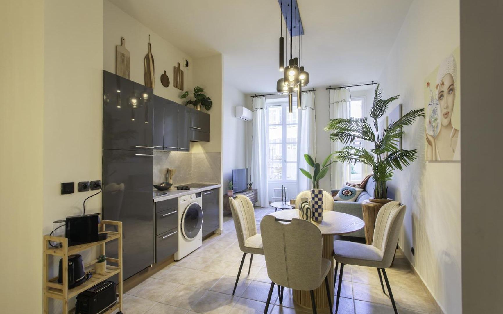 #38 Staywizus - 1bdr Place Massena - Near - Ac & Wifi Nice