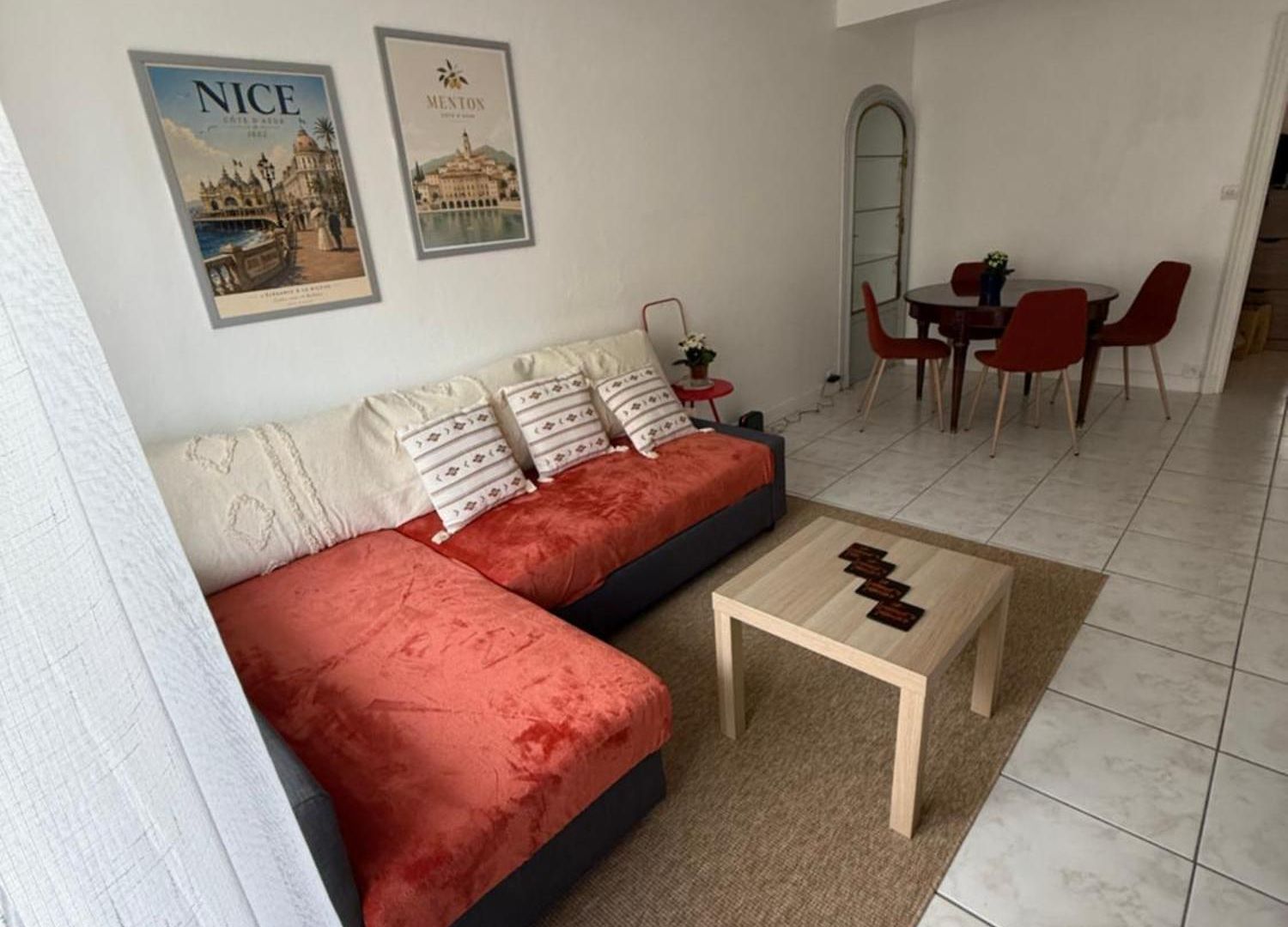 Apartment Cosy In With Balcony Parking *