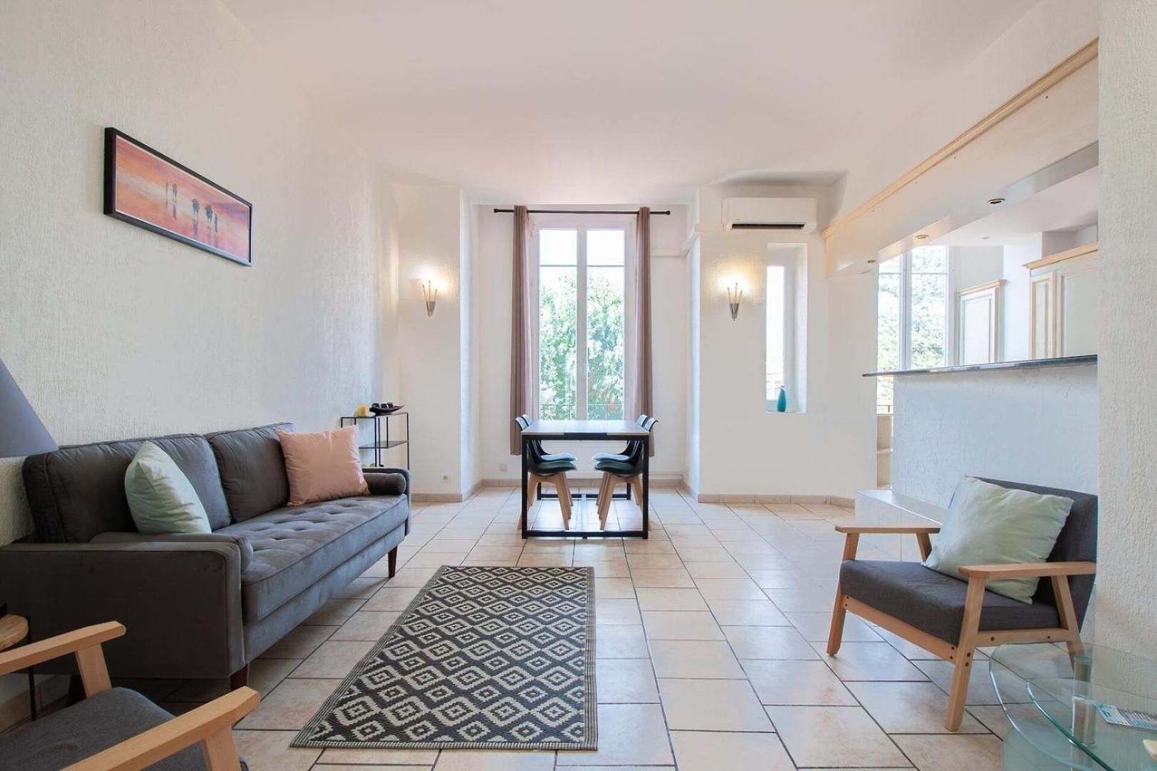 Apartment Bright 2-bedroom - La Liberation Nice