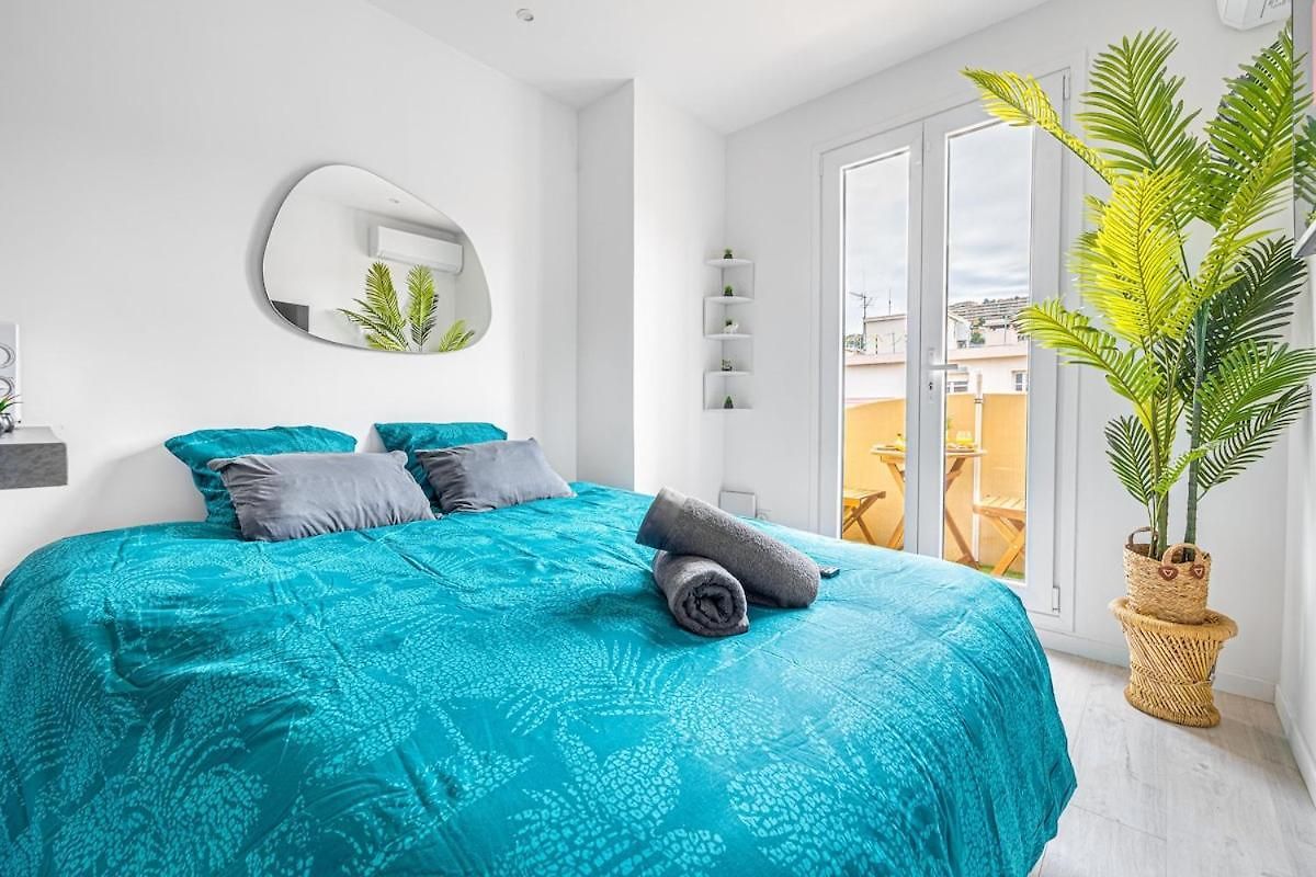 Relaxation & Comfort Design With Ambient Led Apartment