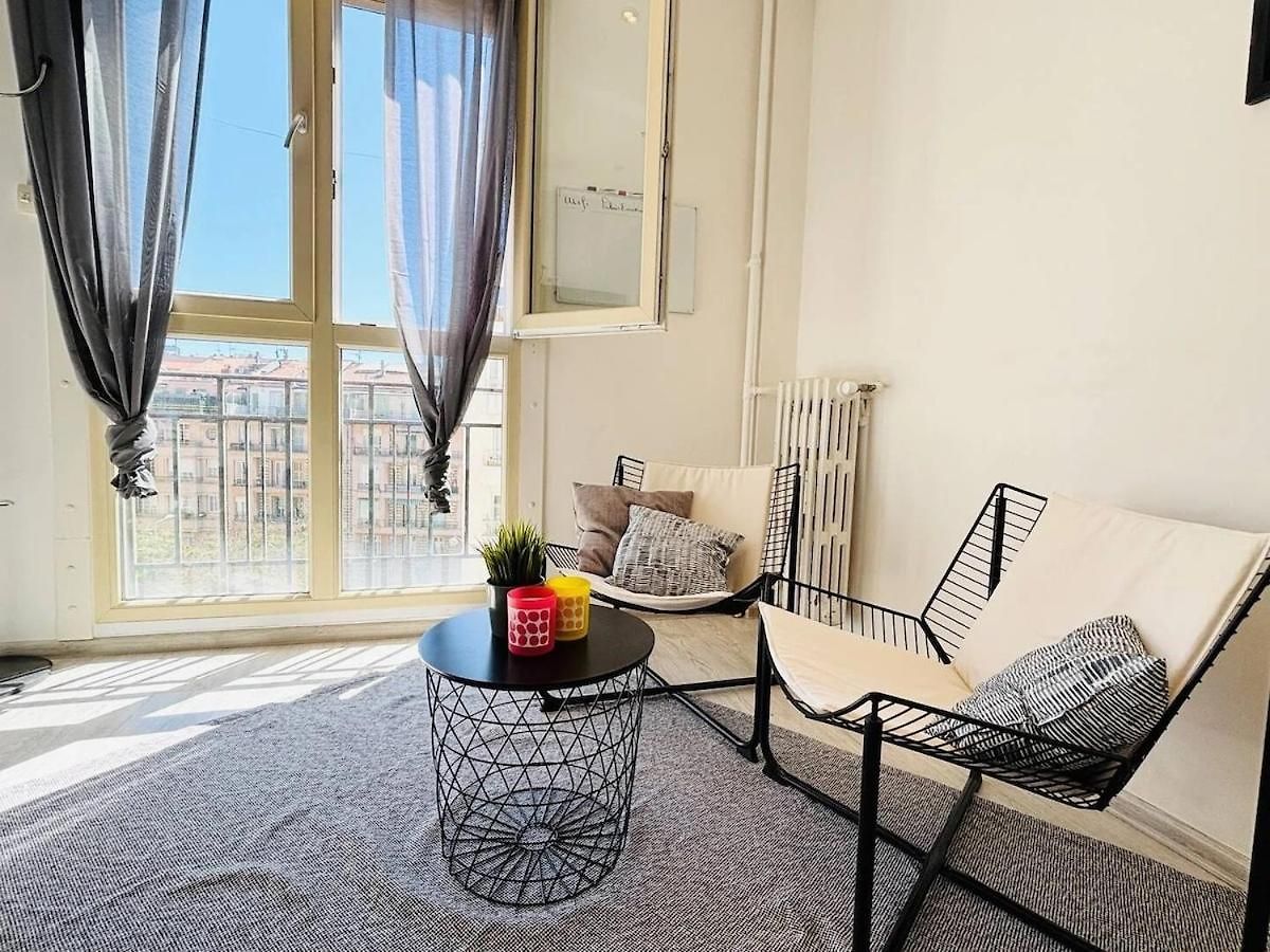 Citycenter - Charming -wifi-5 Min Gare Apartment