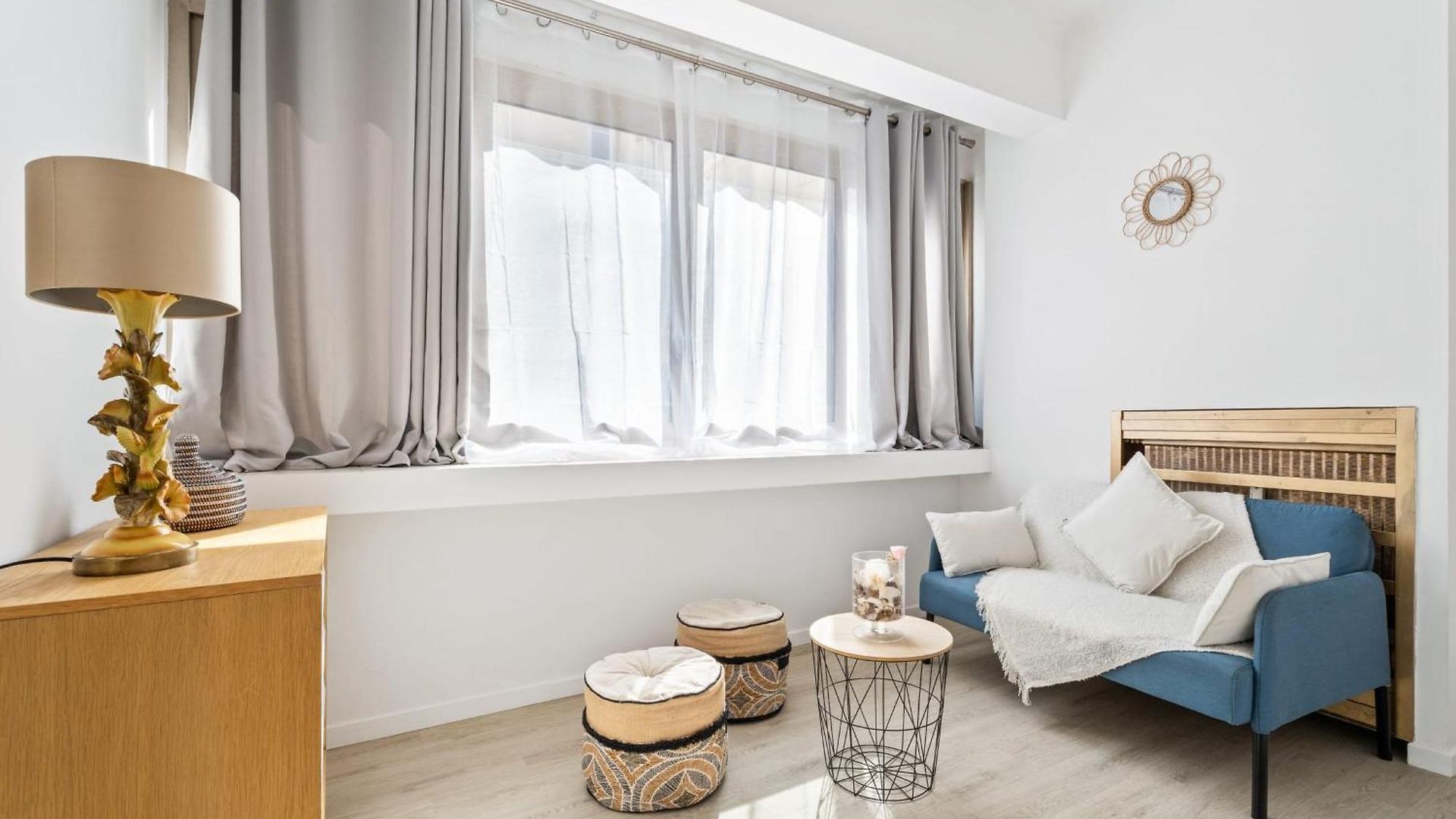 The Jewel Of The Golden Triangle Ocean View - Welkeys Apartment *