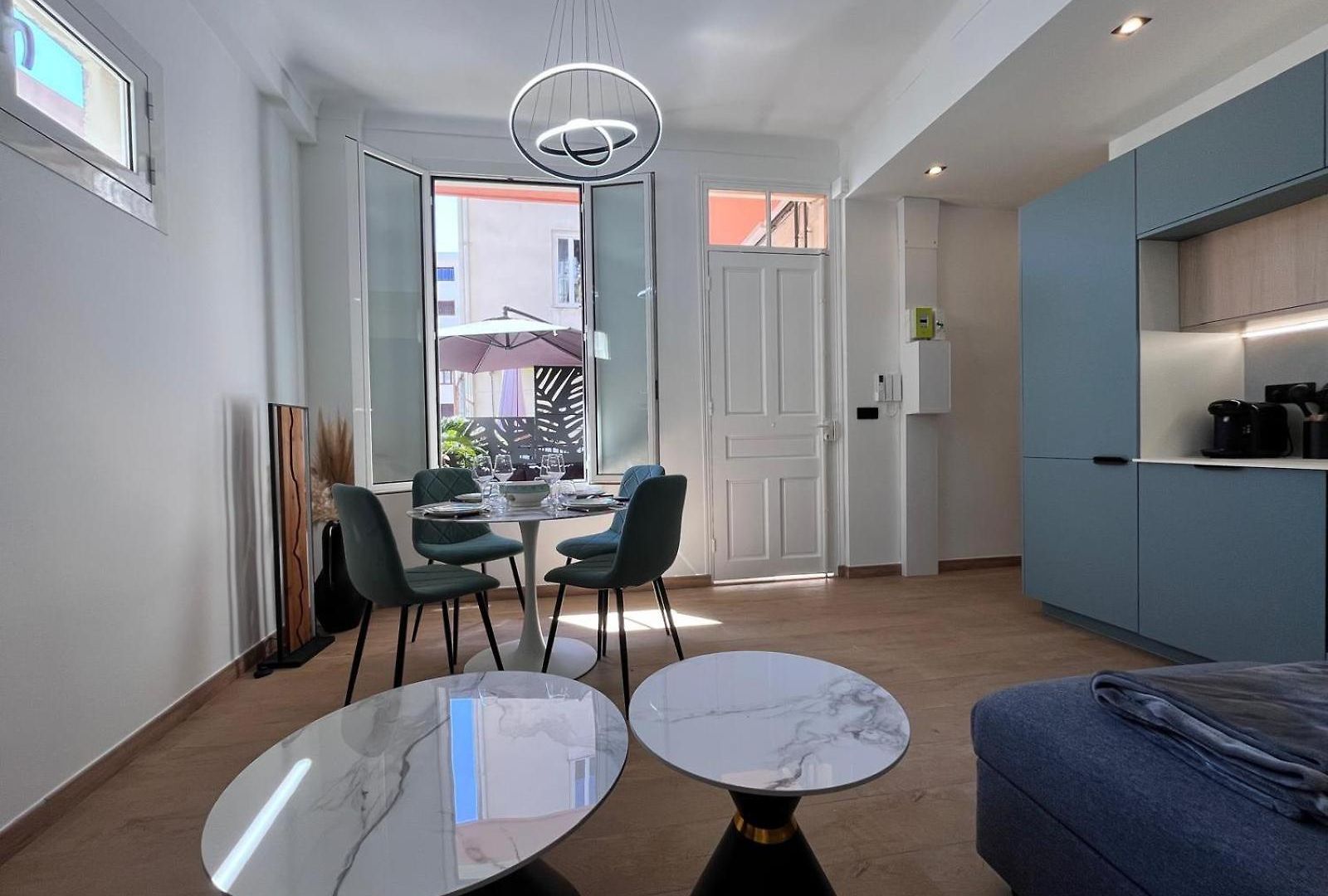 Apartment Terrasse 4 A 6 Personnes De Gamme Port, Riquier Nice