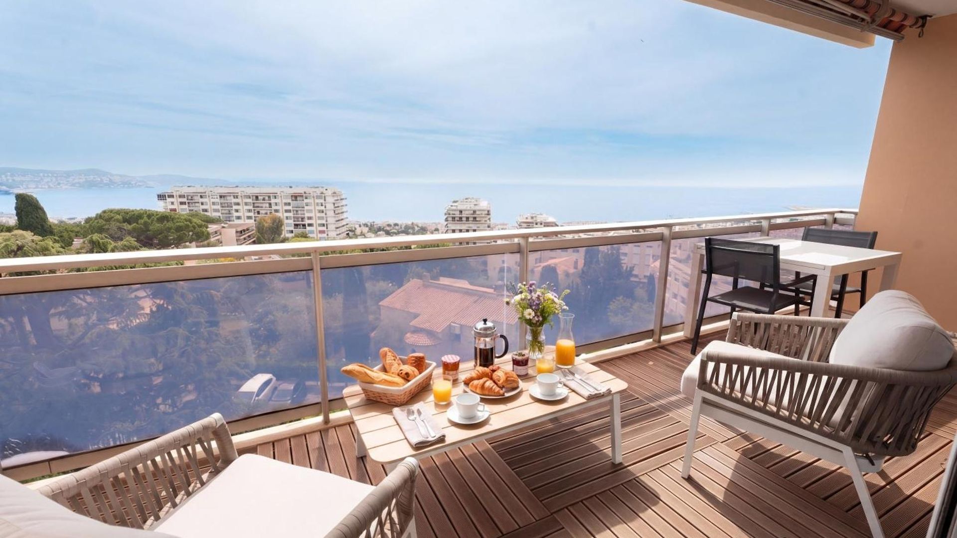 Wonderful View - 2br Fabron - Parking * Nice