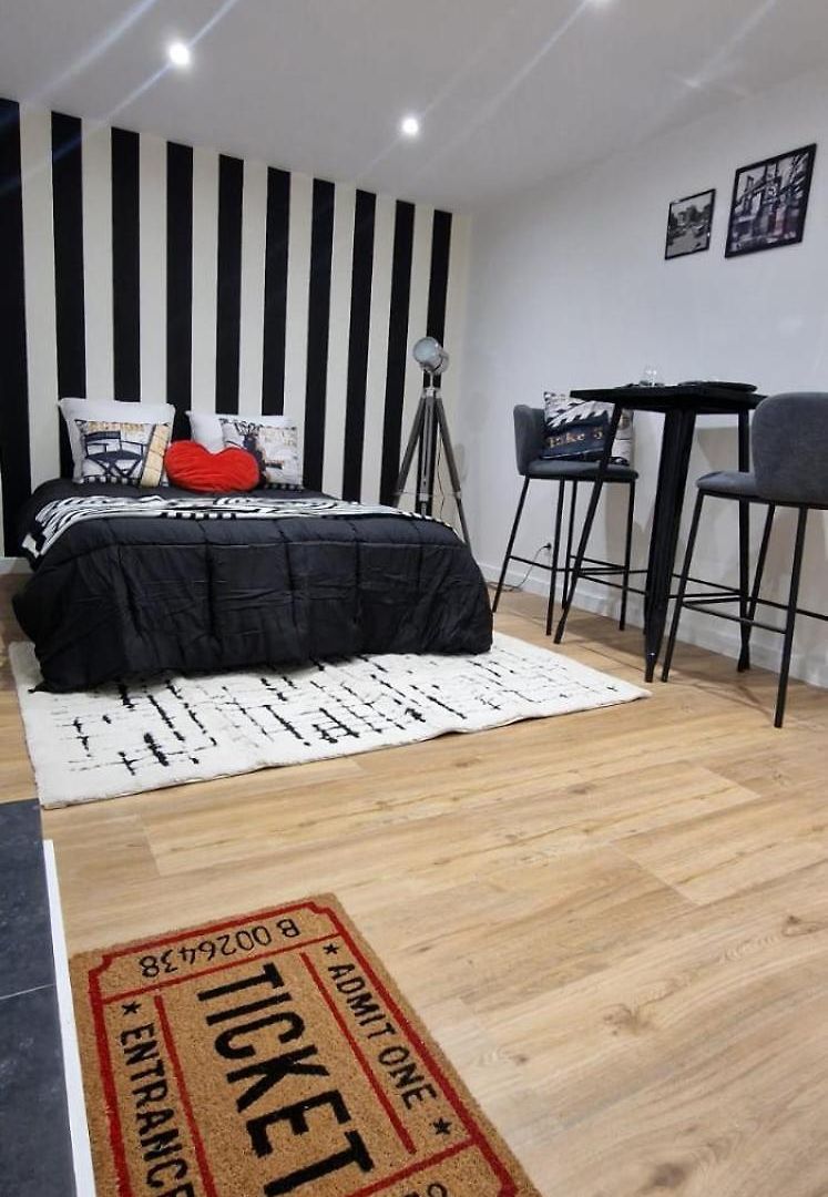 Apartment Cine Chic Sur La Promenade Des *