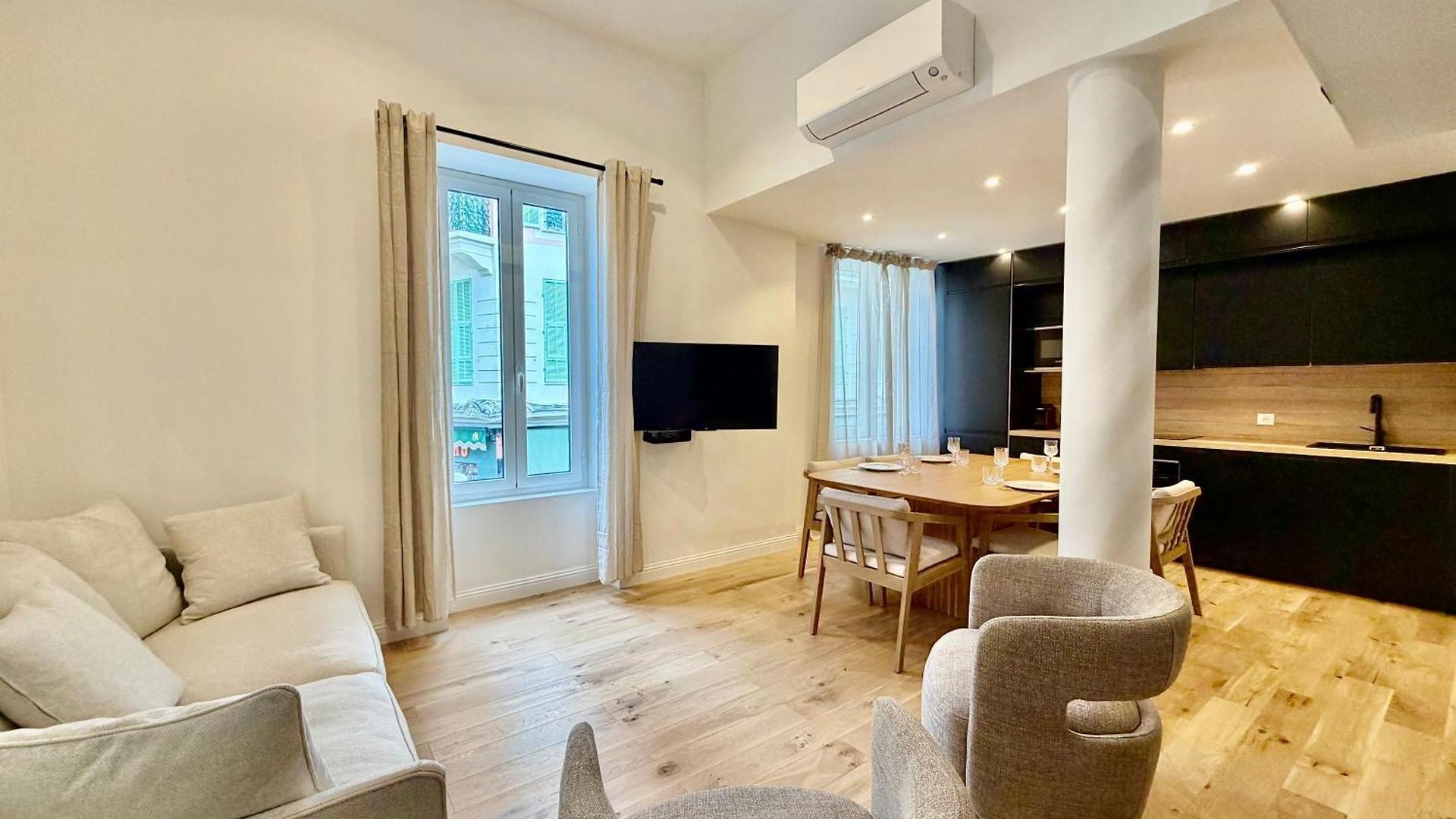 Apartment Promenade Carre D'or Duplex Renove 3 Plages 1 Min - Recommande Pour 5 Adultes Nice