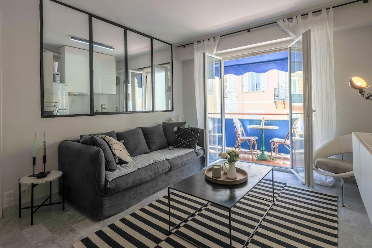 Stylish 2br With Garage And Ac Port Of Apartment Nice