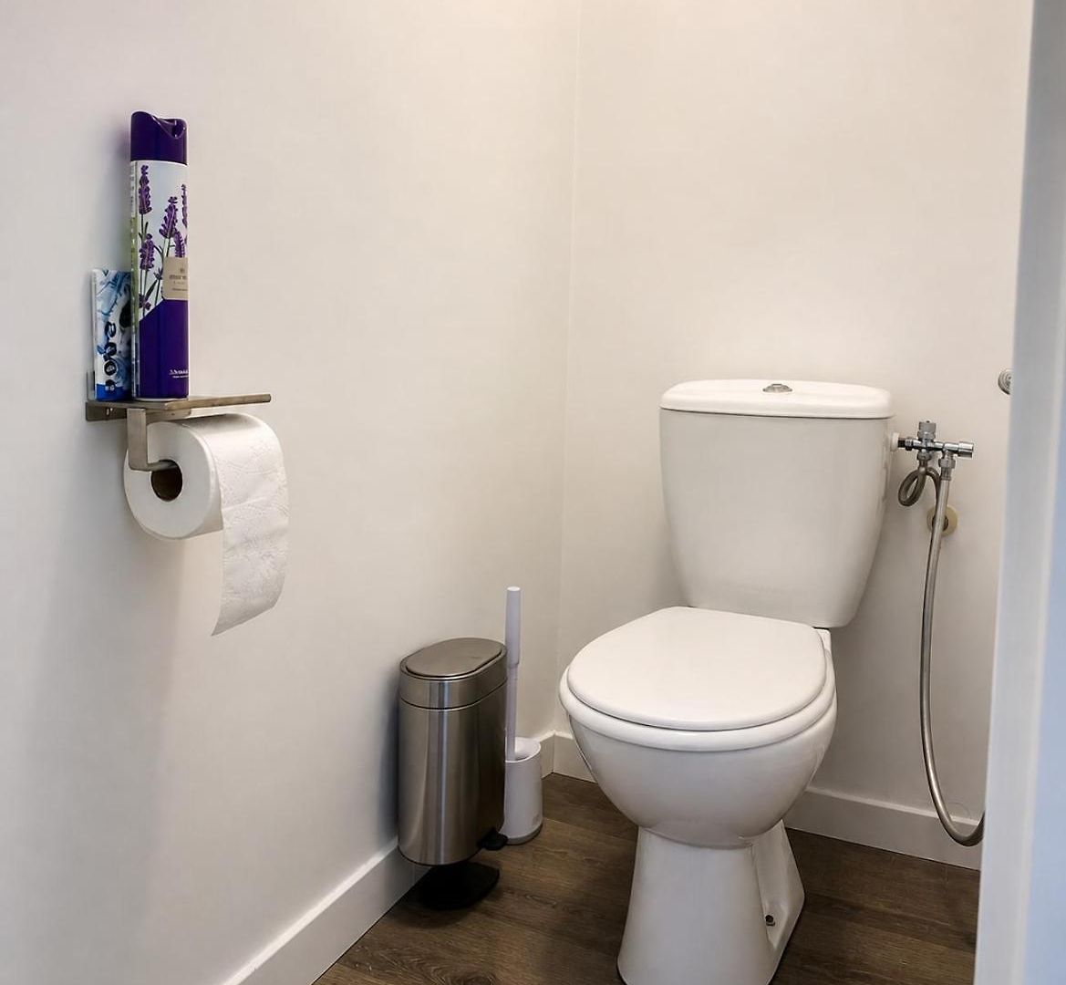 Apartment Beautiful Bright 2-bedroom 1 Minute From The
