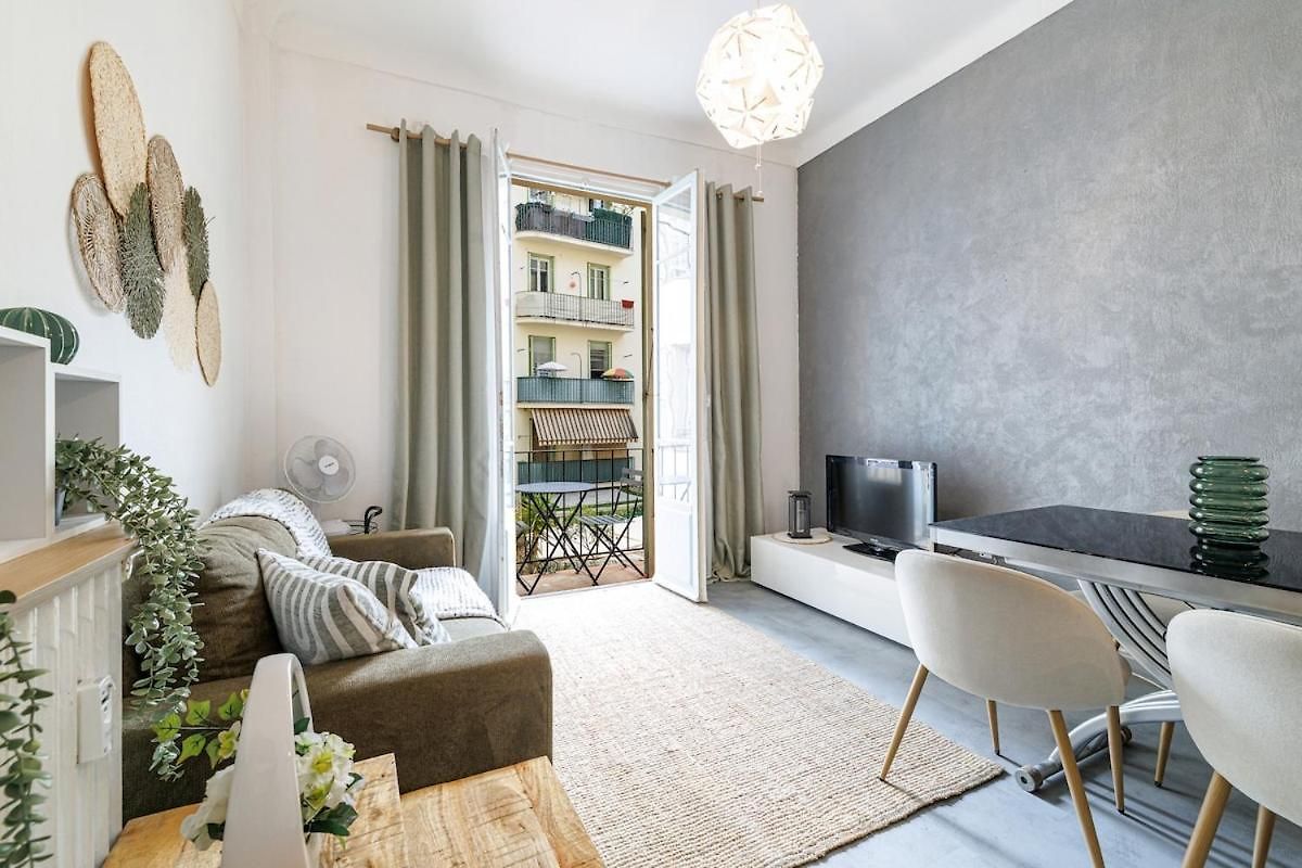 Apartment T2 Avec Balcon *