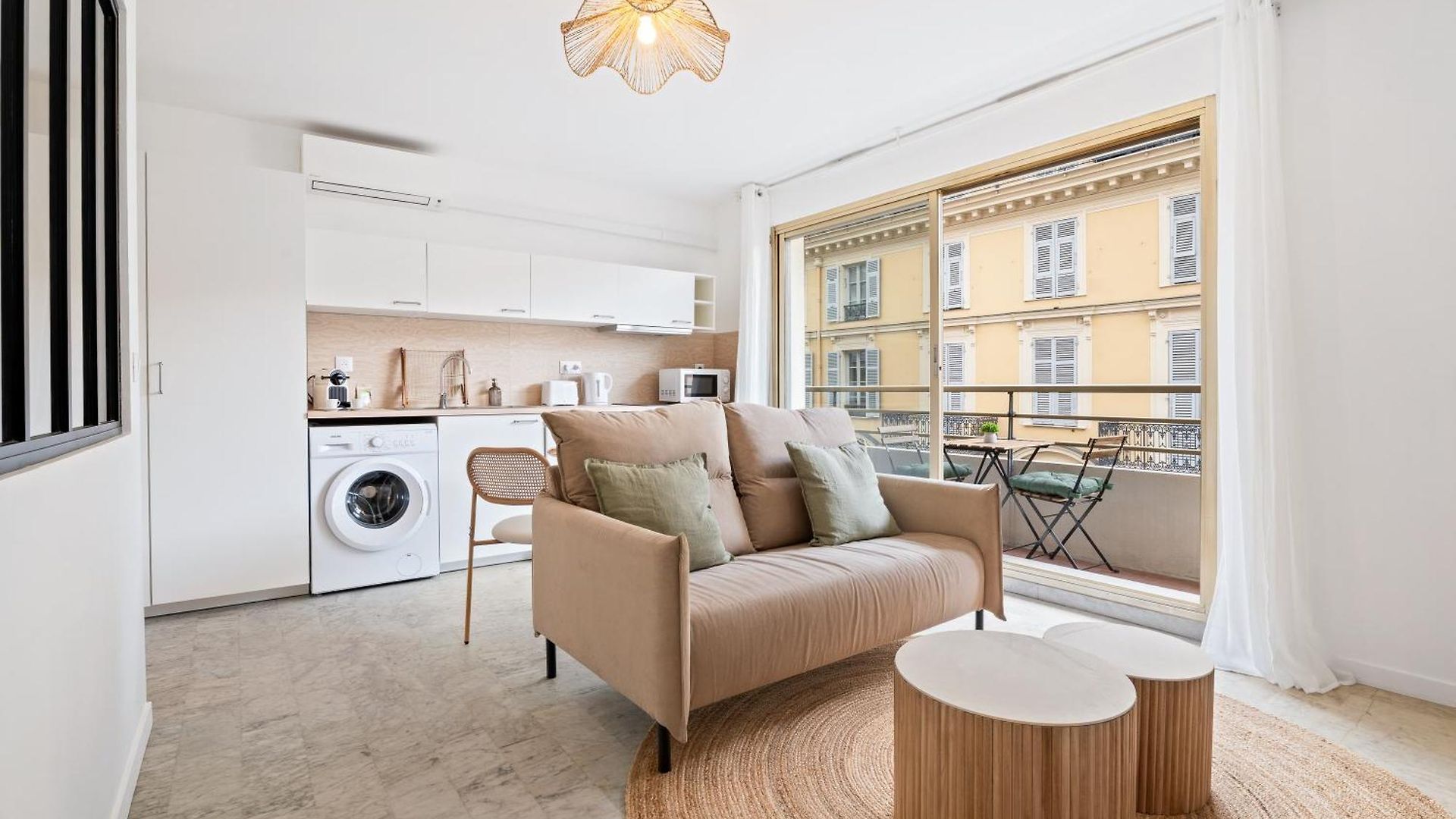 Apartment Renting - 2philibert - Bohemian Terrace Port & Promenade Nice