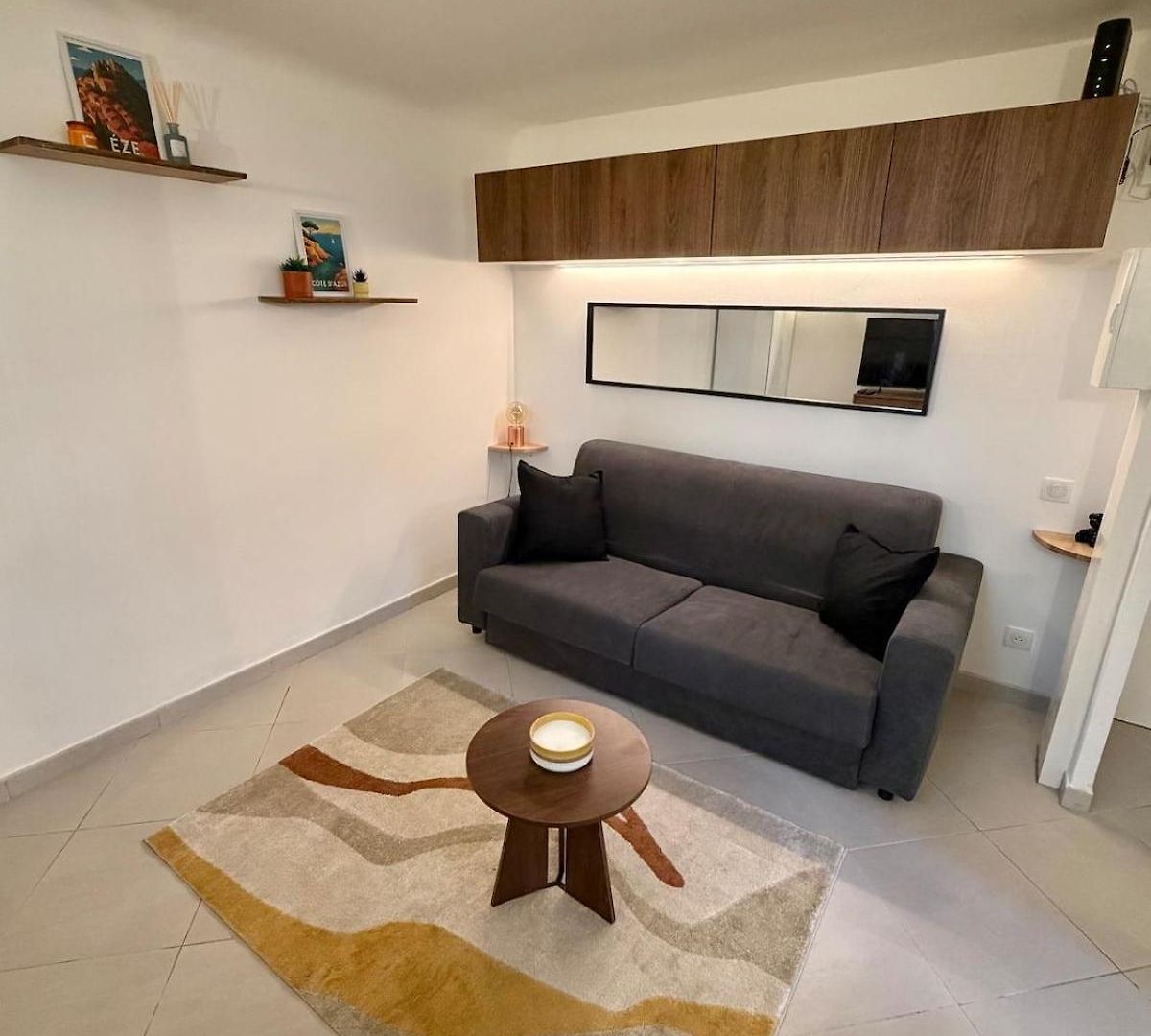 Apartment Very Charming In *
