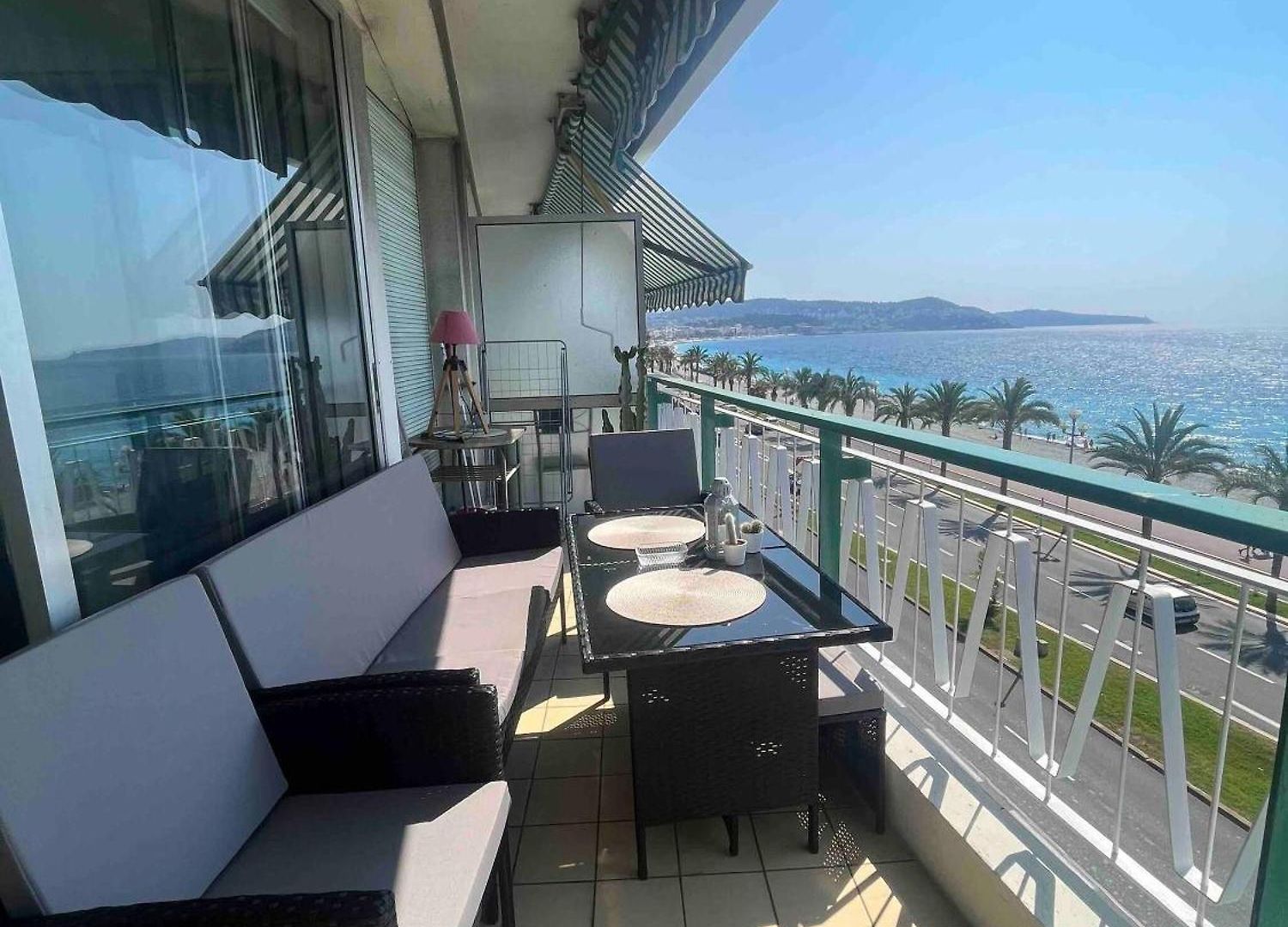 Apartment Charming With Ocean Views In Nice, France Nice