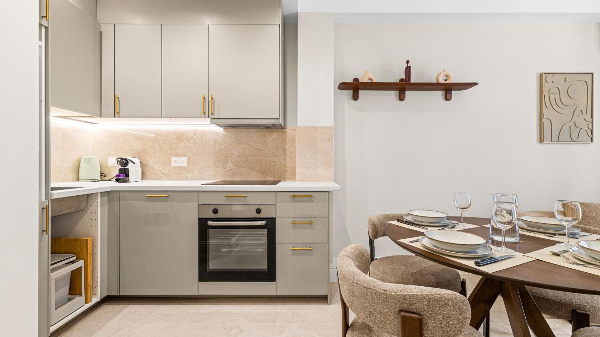 Apartment Fully Renovated 2-bedroom