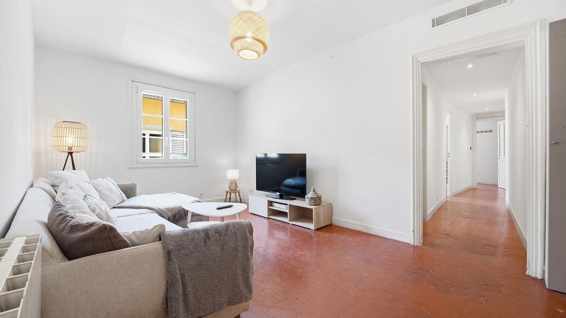 Old Town - 2 Bedroom Ac Apartment Nice