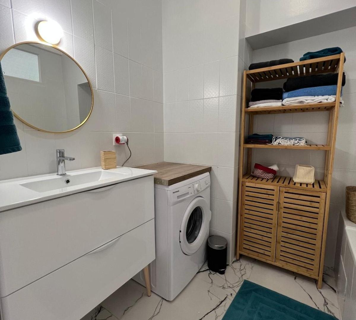 Apartment Liberation, Charming, Quiet 2-room With Balcony
