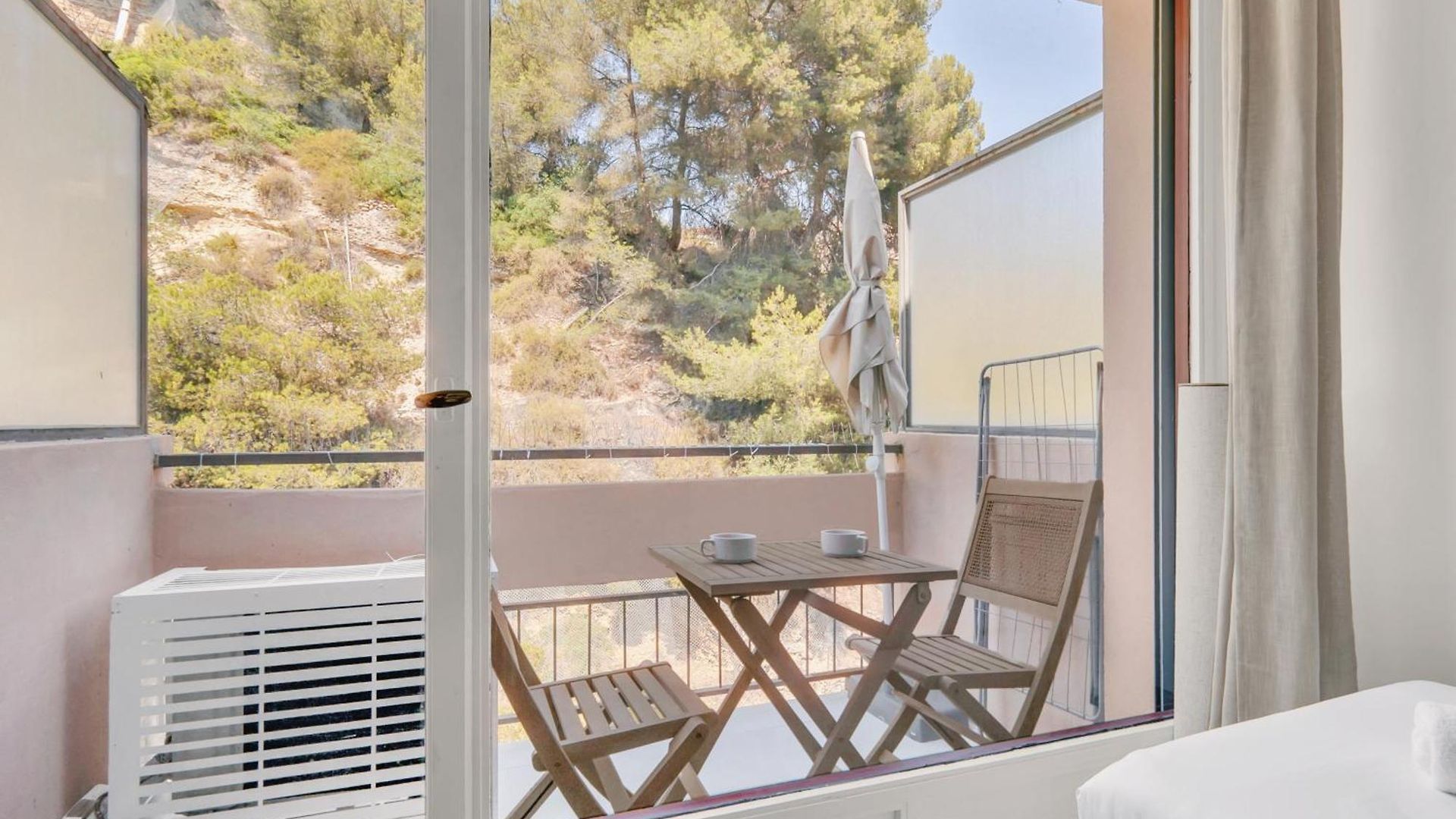 Cosy & Quiet With Ac And Balcony With A View Of Nature Apartment
