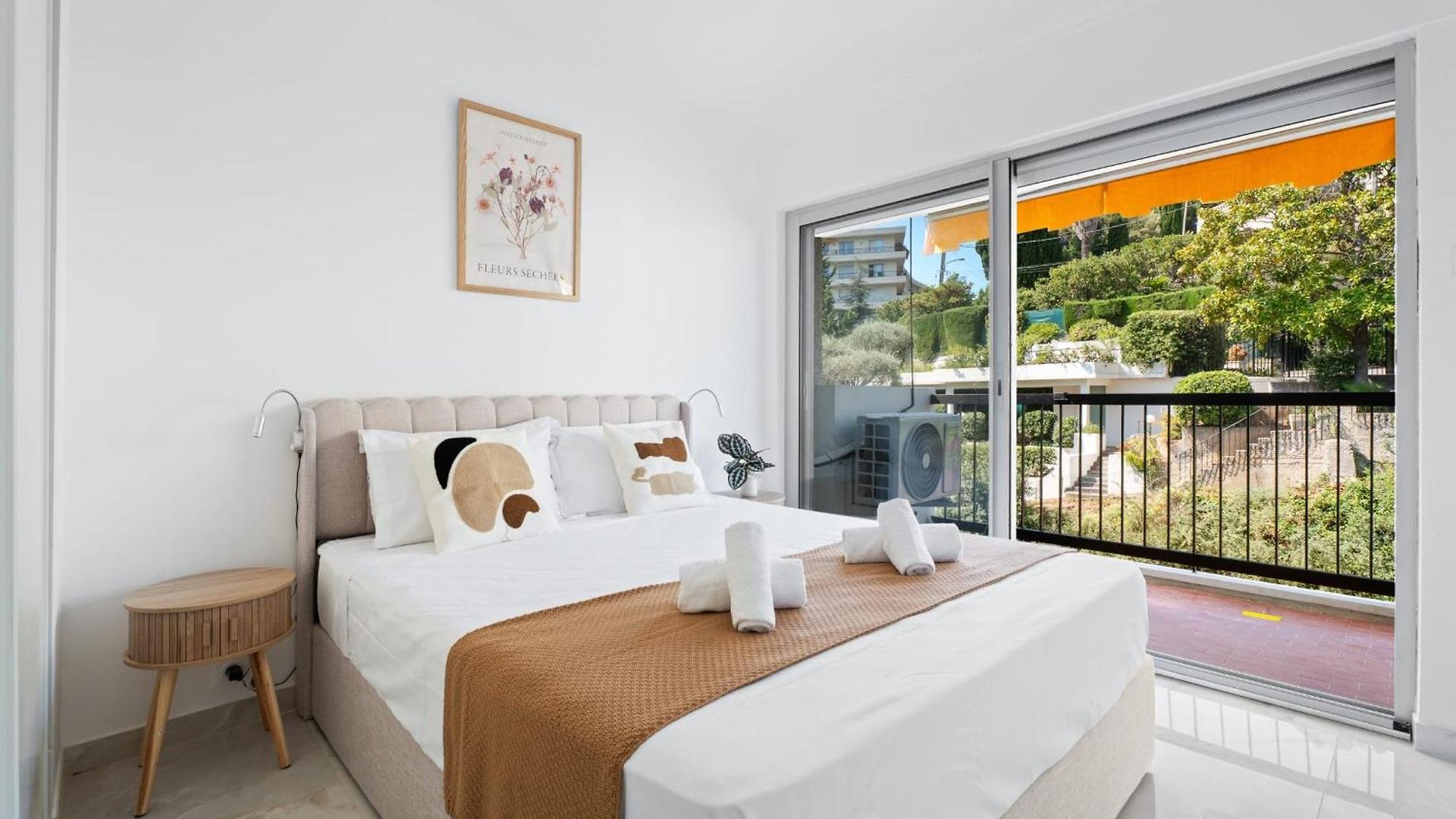 Apartment Lanterne Vue Azur - Welkeys Nice