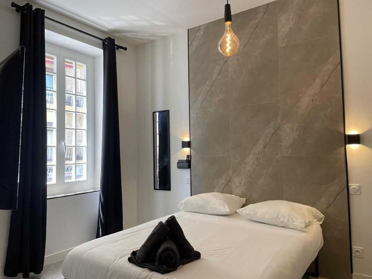 Joli Appartement Avec Jardin, 2 Chambres, Centre Ville De Nice Nice