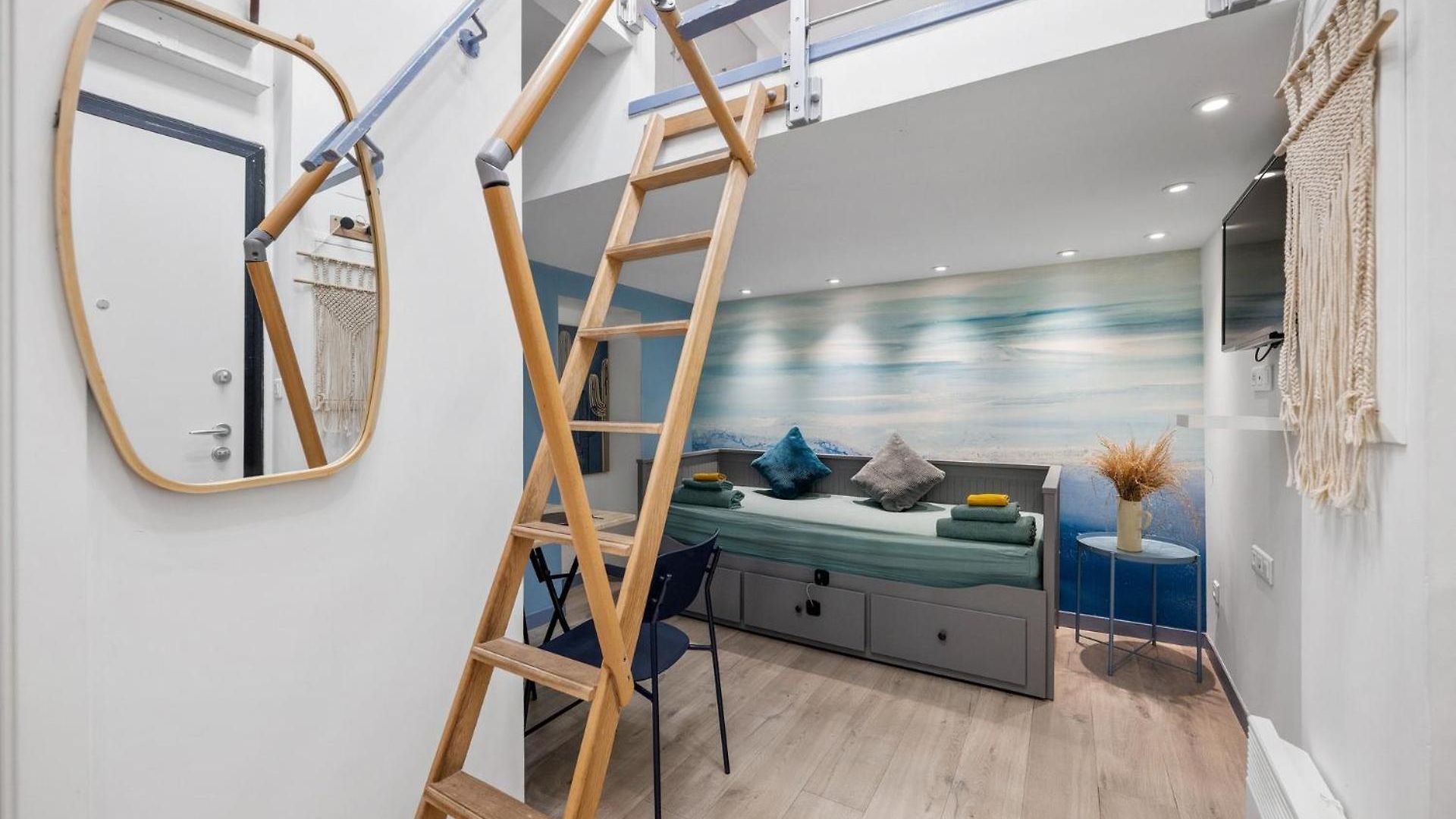 Vr Mezzanine Au Coeur Du Vieux Nice