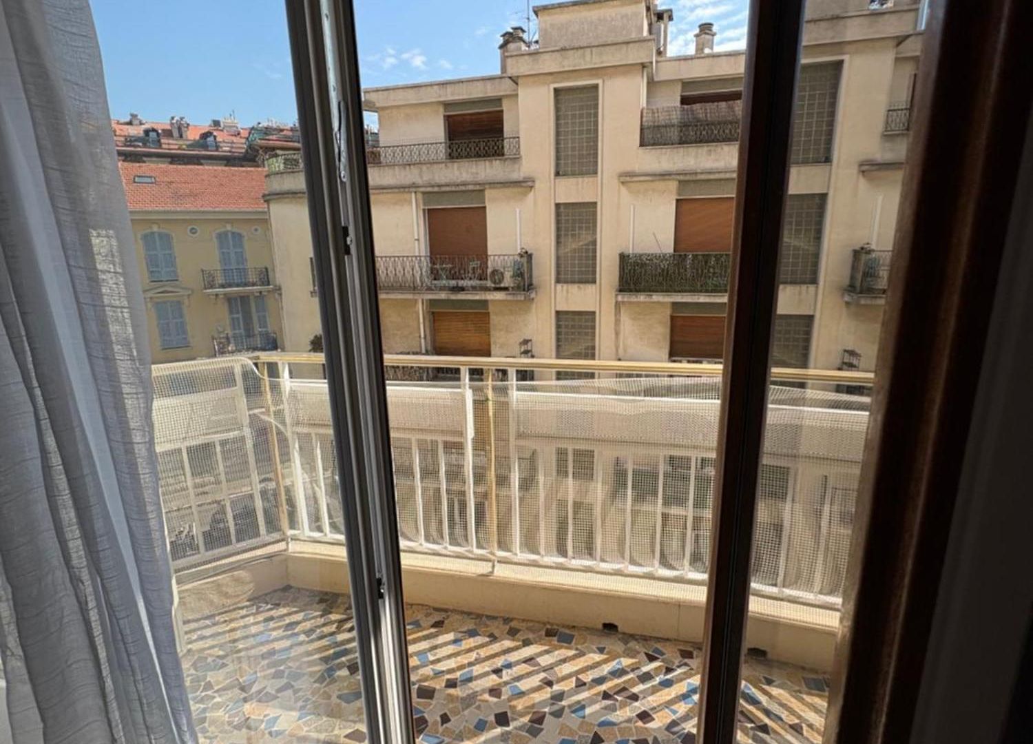 Modern Apartment, Air Conditioning, Balcony Liberation Apartment *