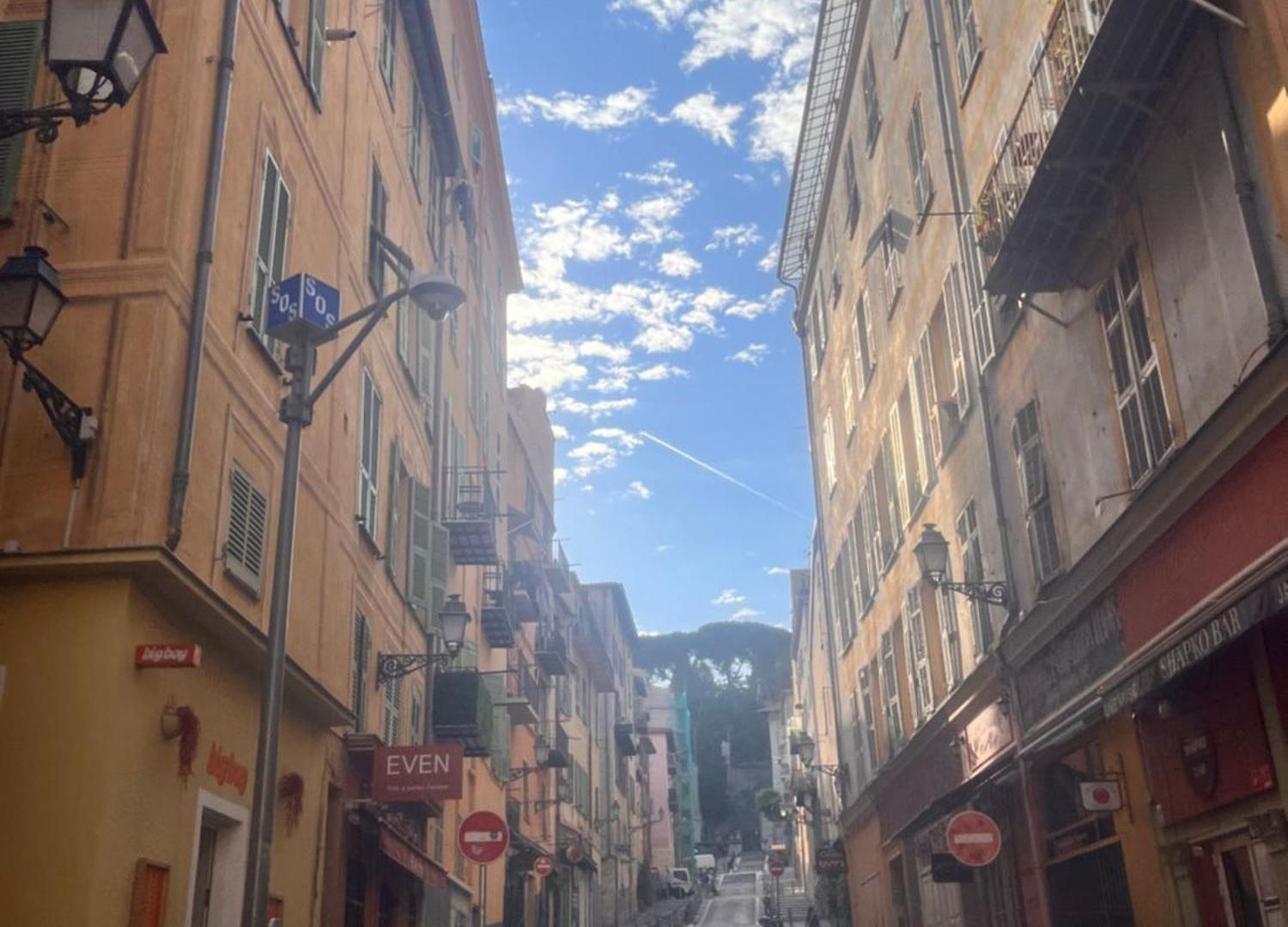Au Coeur Du Vieux Et A 5 Min De La Nice
