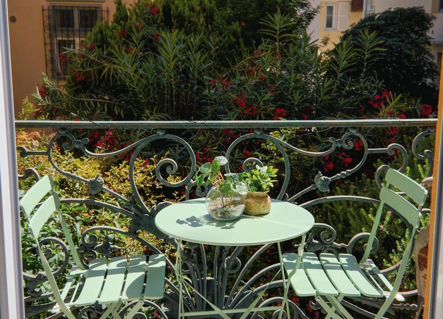 Charming Studio, Balcony With Garden View, Liberation Nice