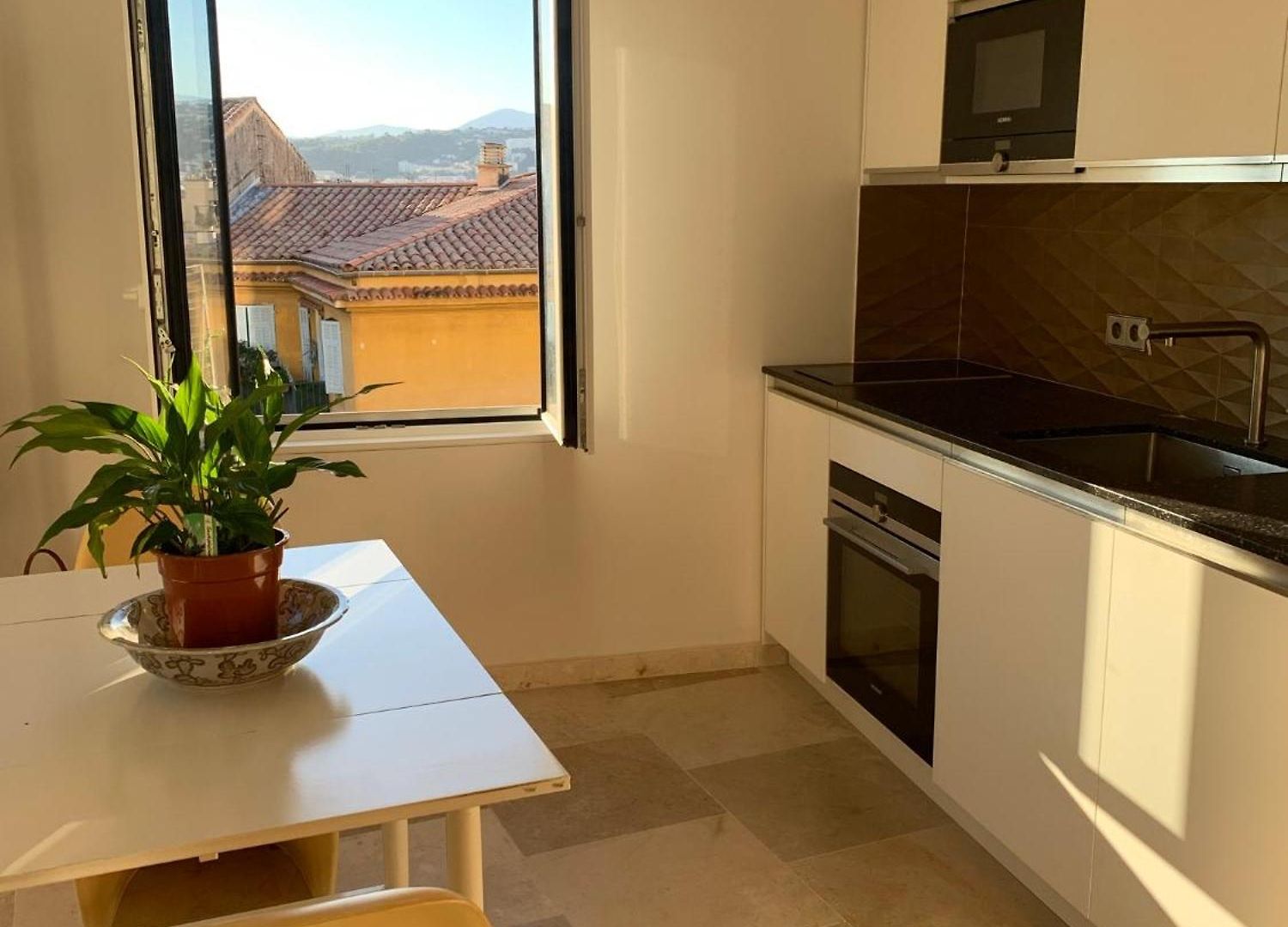 Lovely In Vieux-nice With Terrace, Garden And Ac - 10 Min To Beaches And Promenade Des * Nice