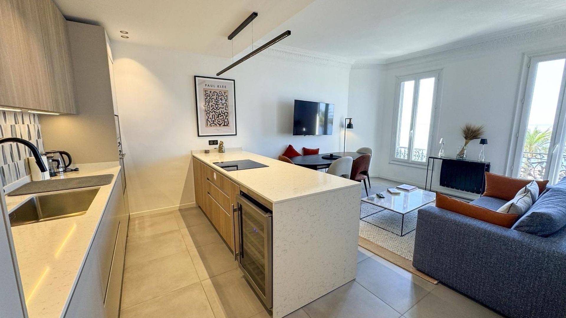 Apartment Elegant Sea Front *