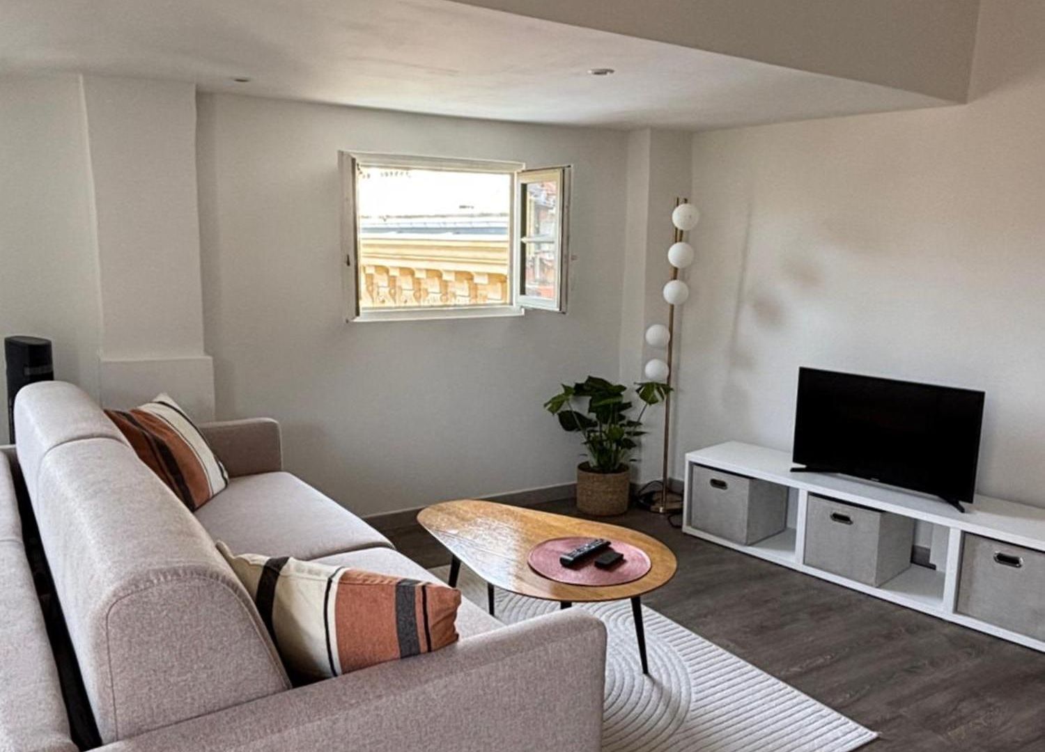 Apartment En Plein Coeur De *
