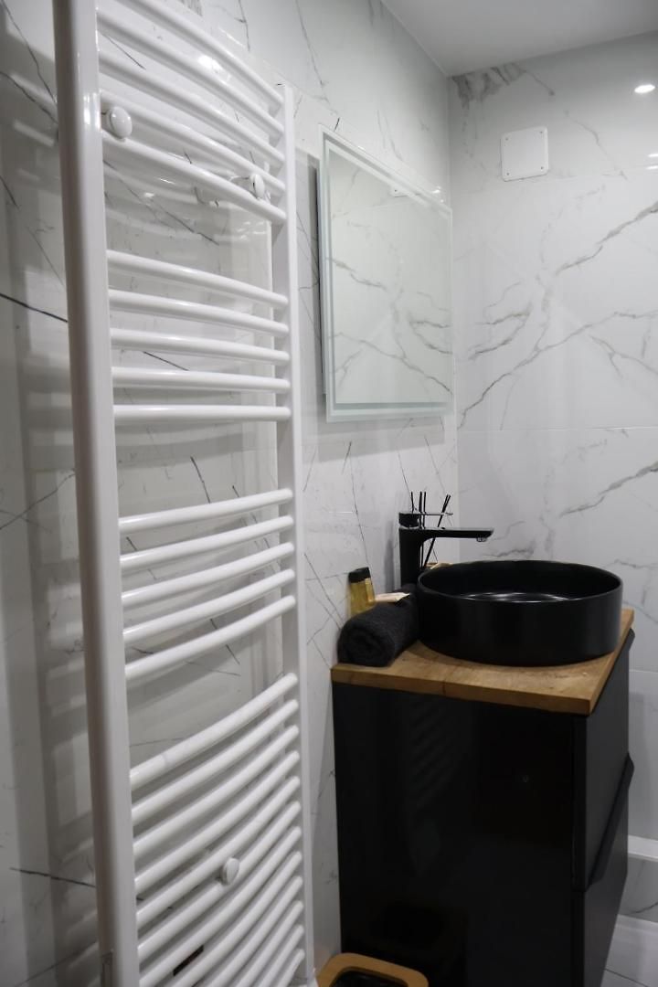 Comfy In Old Town With Mezzanine - Place Garibaldi, Nice