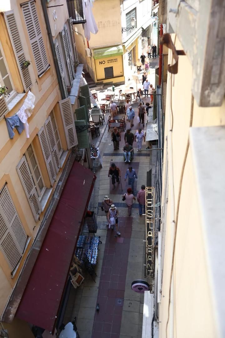Comfy In Old Town With Mezzanine - Place Garibaldi, Apartment Nice