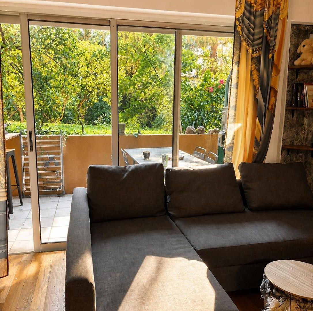 Apartment Fabron