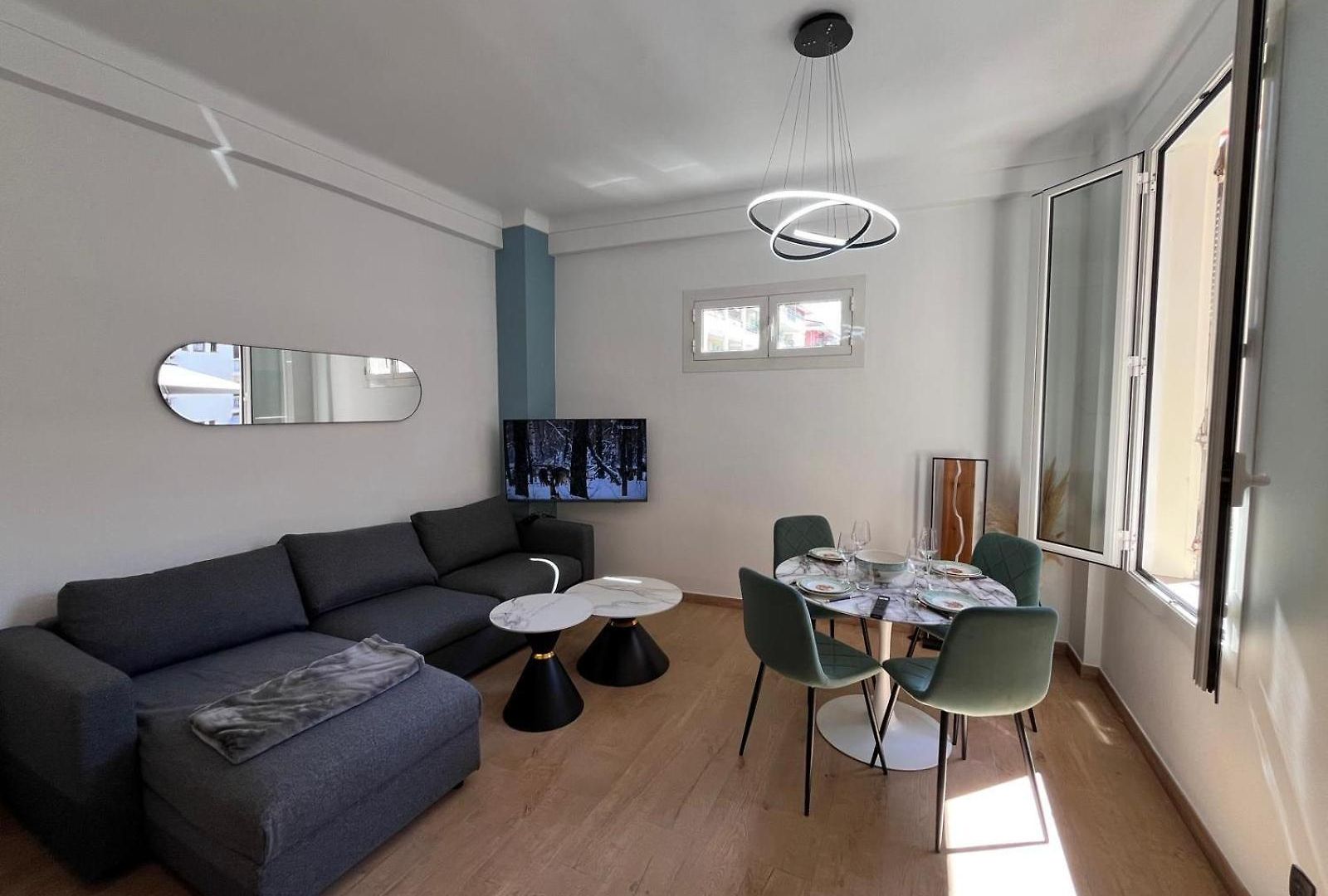 Apartment Terrasse 4 A 6 Personnes De Gamme Port, Riquier Nice