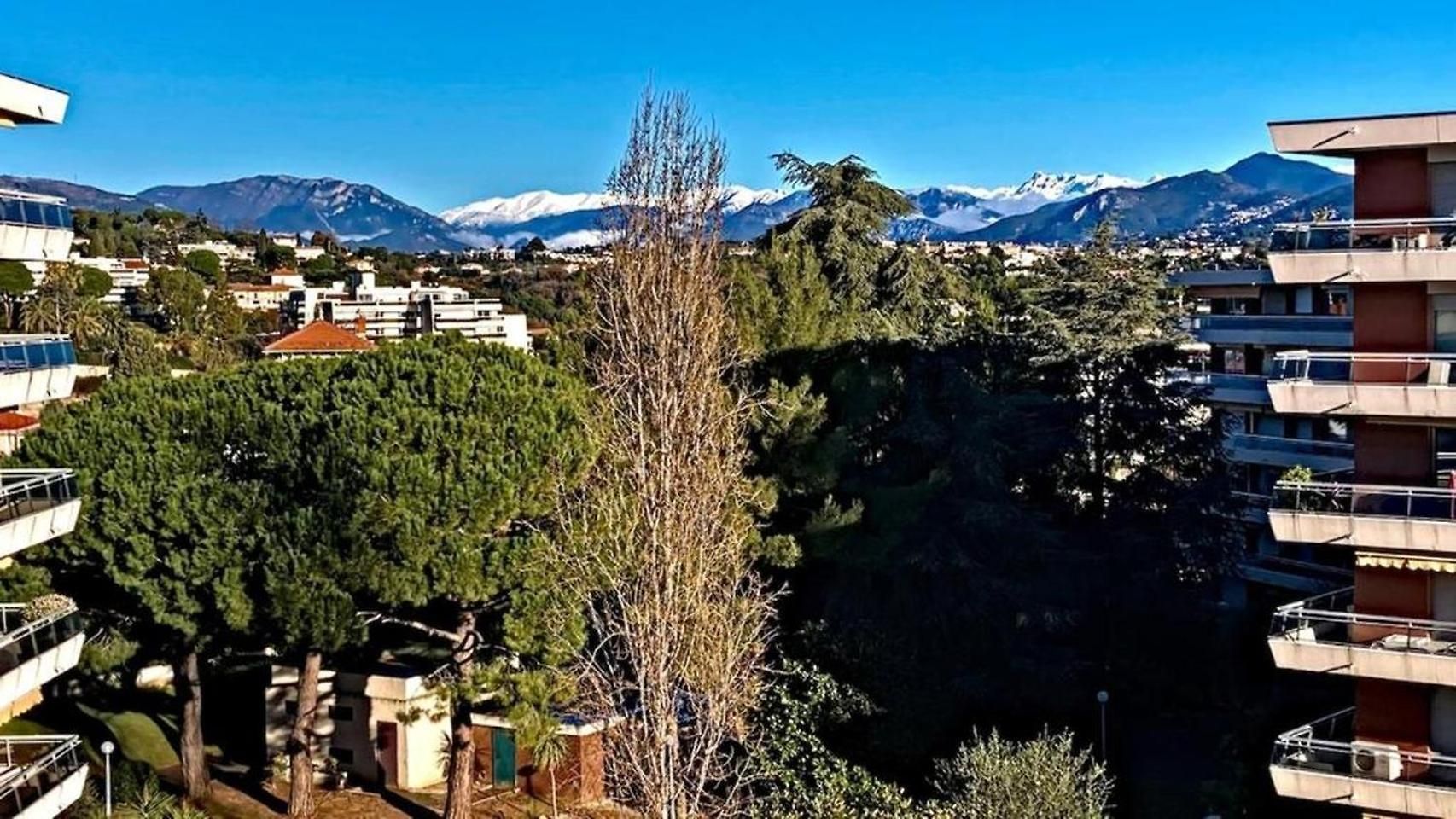 Large Terrace, Sea View, Pool, Floor, 1bedroom, Air-conditioned, Parking *