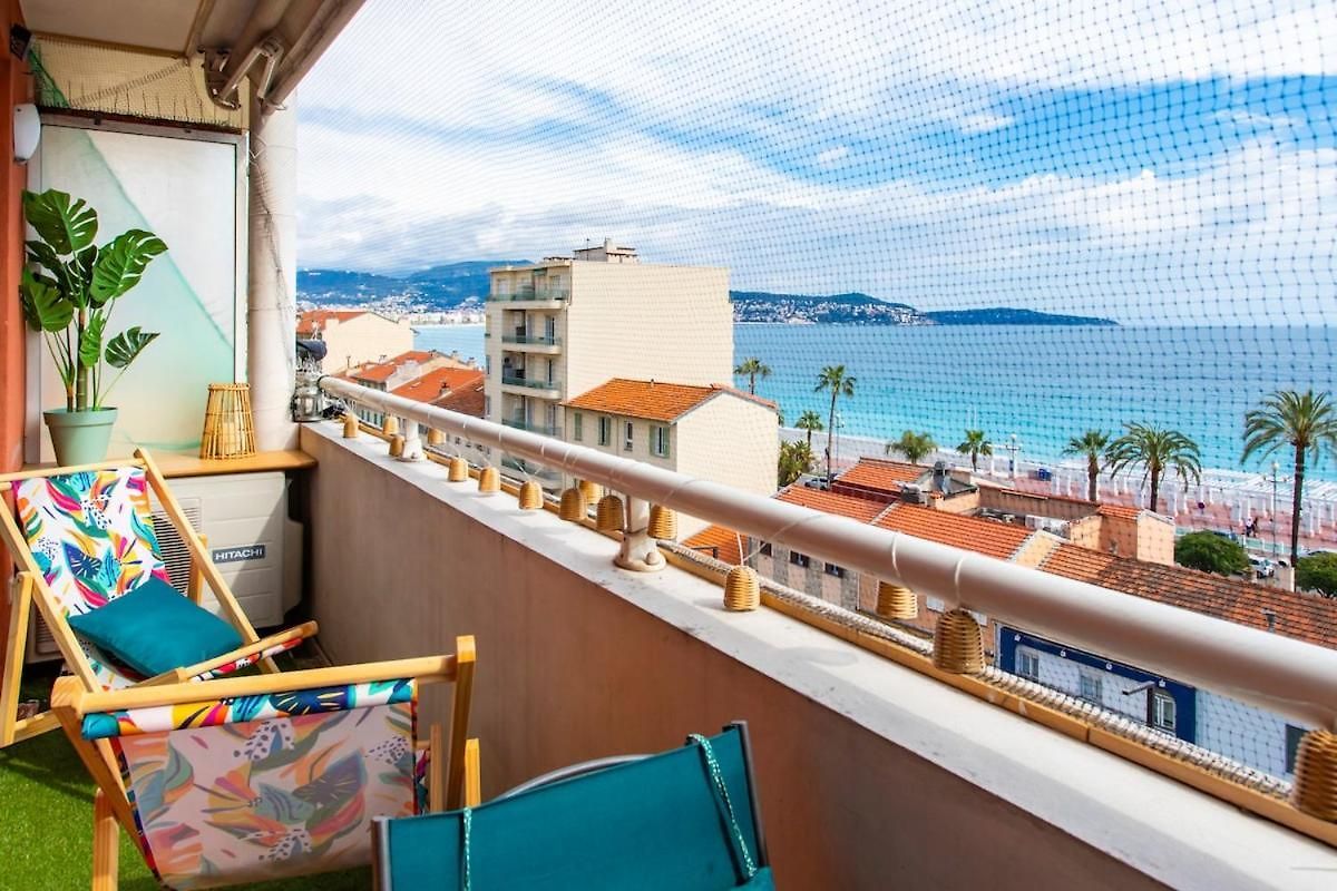 Modern 2-bedroom Sea View, Air Conditioning, Balcony Apartment Nice