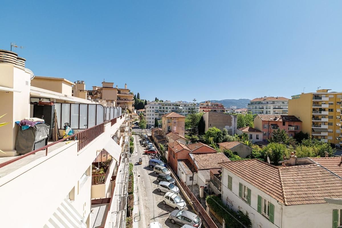 Spacieux T3 Avec Balcon Confort Et Convivialite *