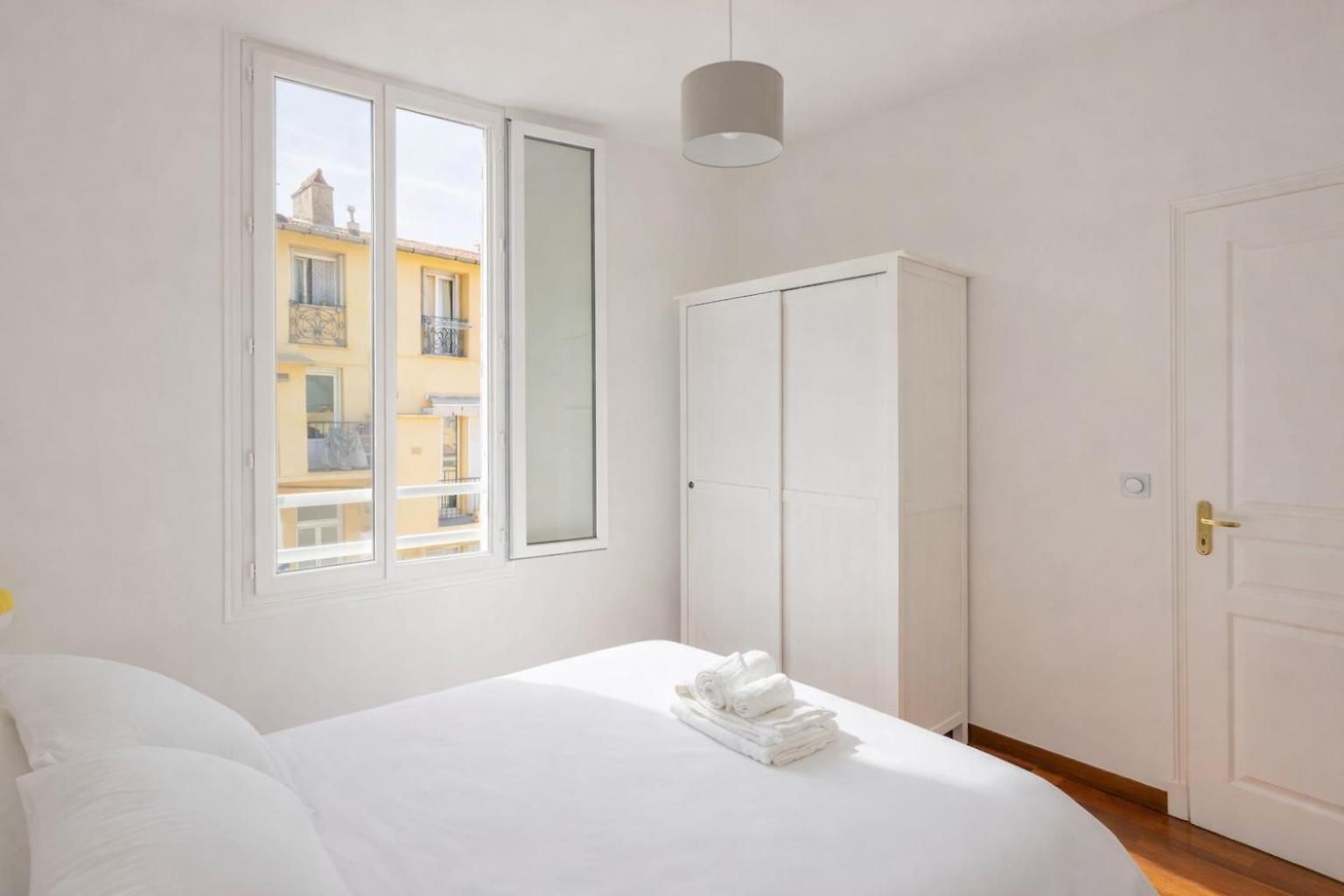 Apartment Carre D'or - Spacieux & Calme - Ac