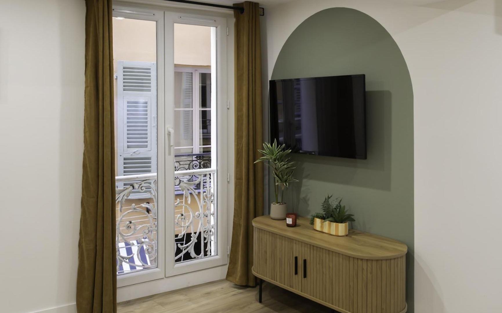 #20 Staywizus - 1 Bdr Heart Of Old Town Ac Wifi 5 Mins To Sea Apartment *