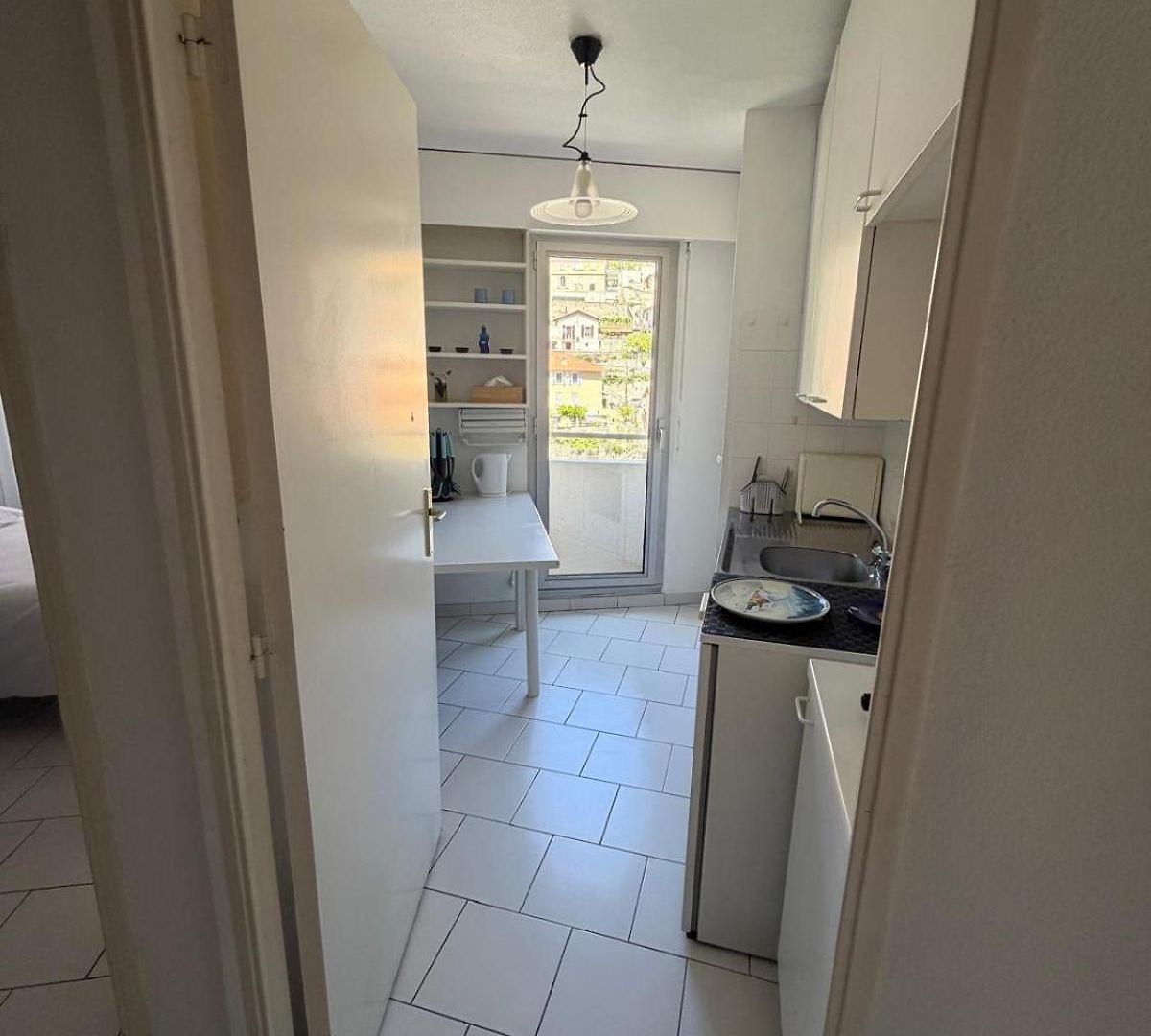 Apartment Proche Avec Parking Prive *