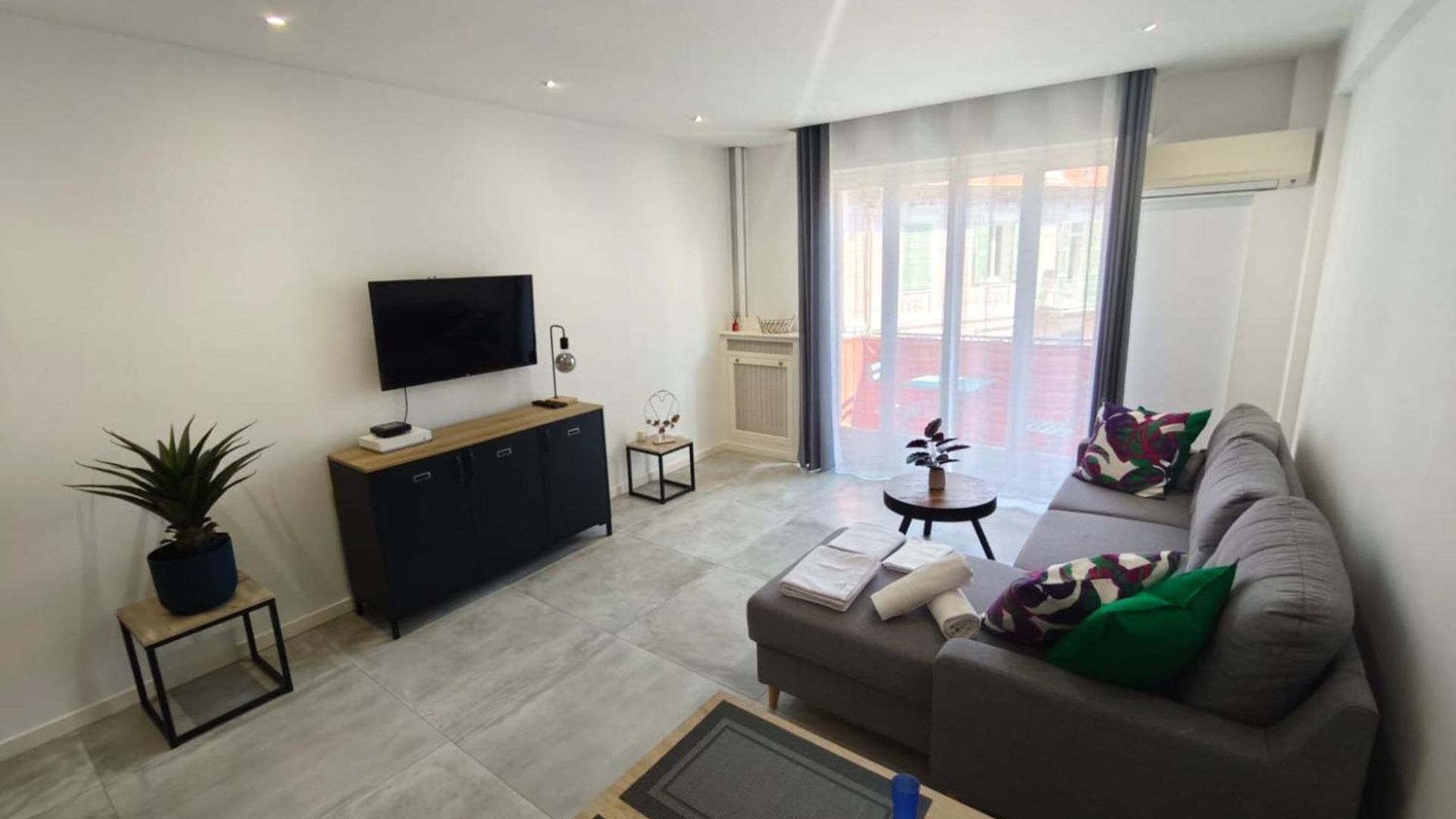 2 Calme & Lumineux Proche Tram Apartment *