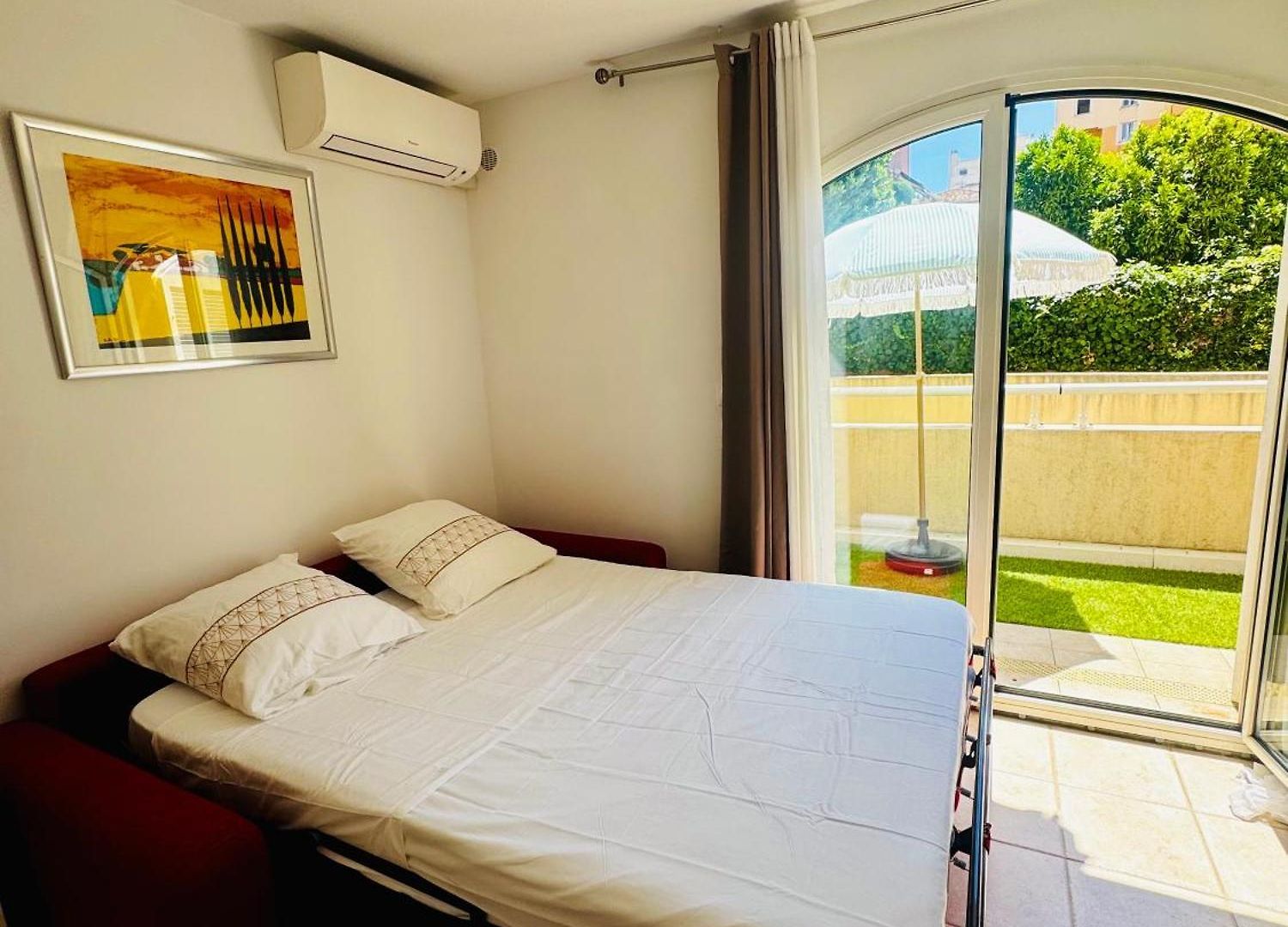 - Cosy Le Rouge Avec Terrasse Nice