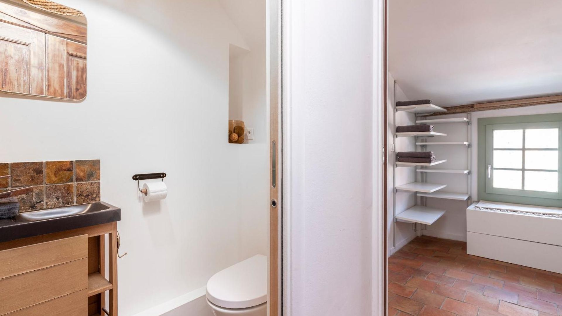 Old Town, Floor, Sun Deck Terrace With Large Sea Views Apartment *