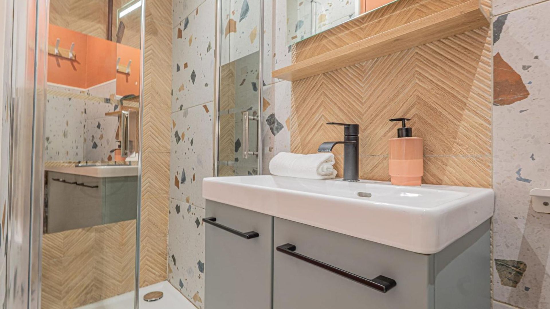 Lumineux Vieux-nice A Pied Apartment