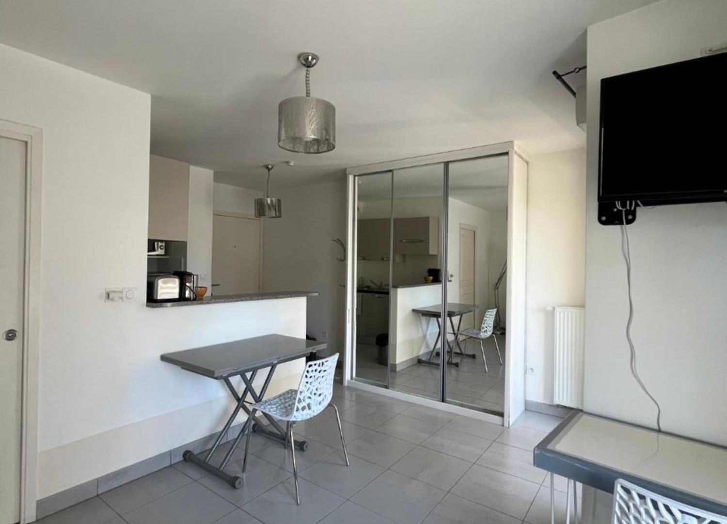 Valrose Apartment *