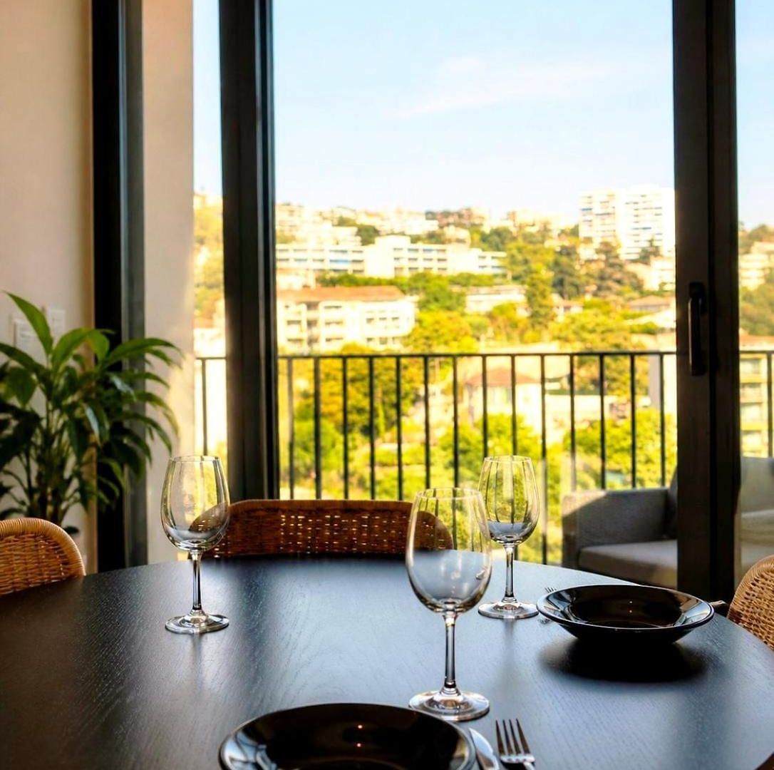 Luxury Modern Flat & Panoramic View & Wifi Apartment
